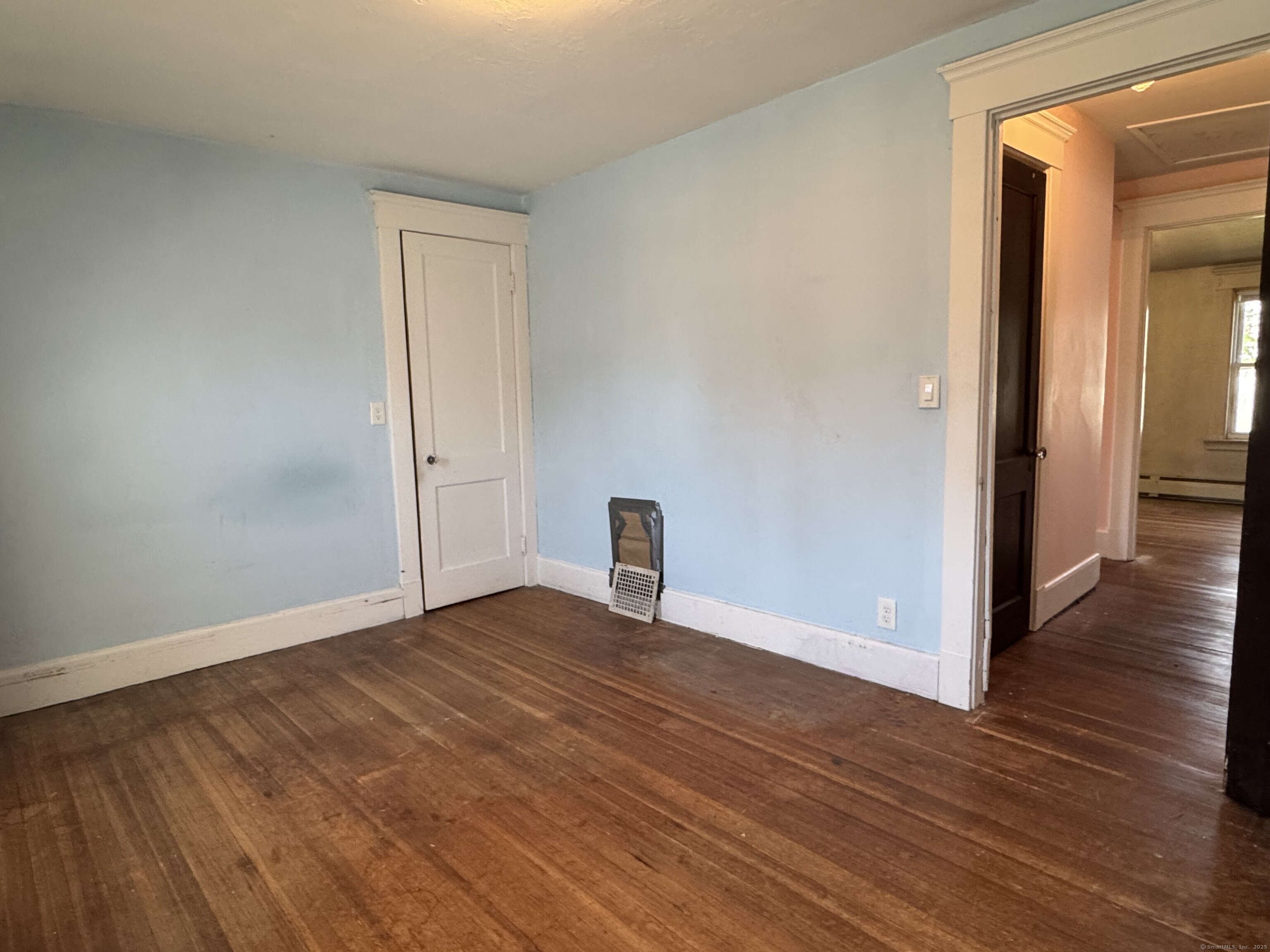 33 Brown, West Haven, Connecticut 06516