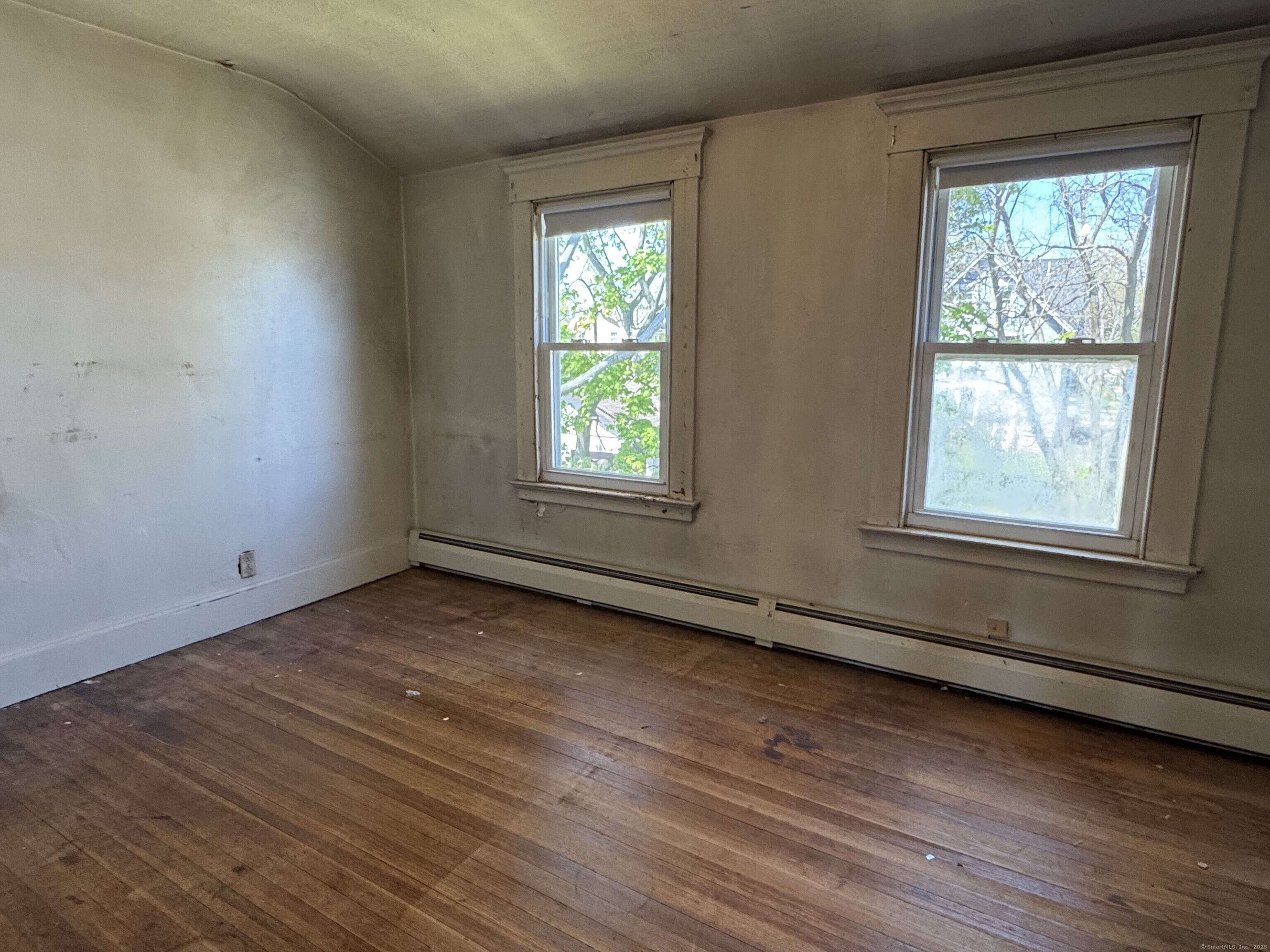 33 Brown, West Haven, Connecticut 06516