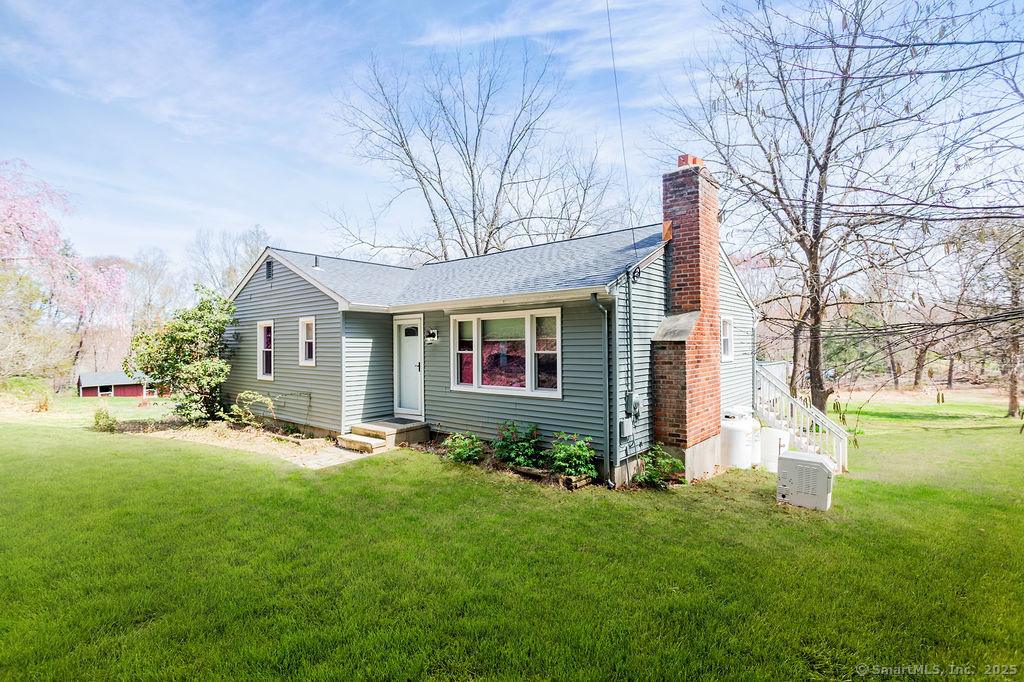 38 Black Bridge, Newtown, Connecticut 06482