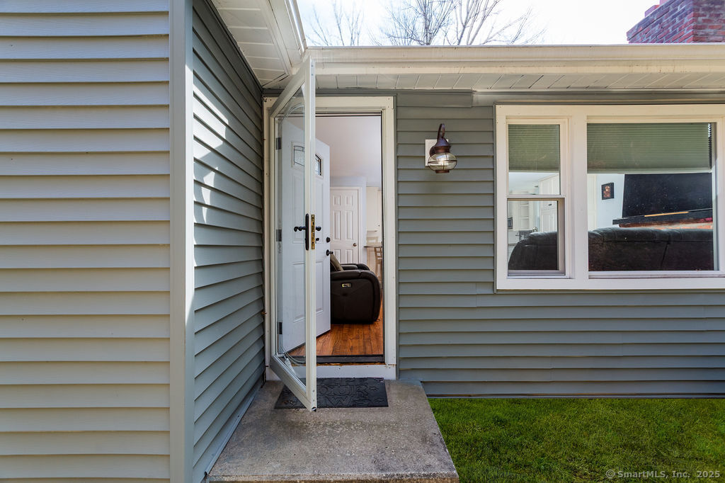 38 Black Bridge, Newtown, Connecticut 06482