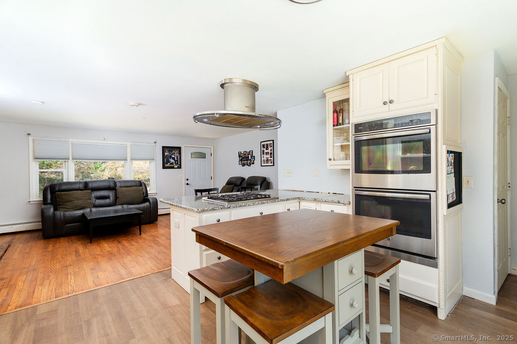 38 Black Bridge, Newtown, Connecticut 06482