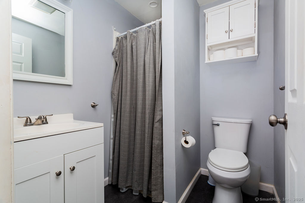 38 Black Bridge, Newtown, Connecticut 06482