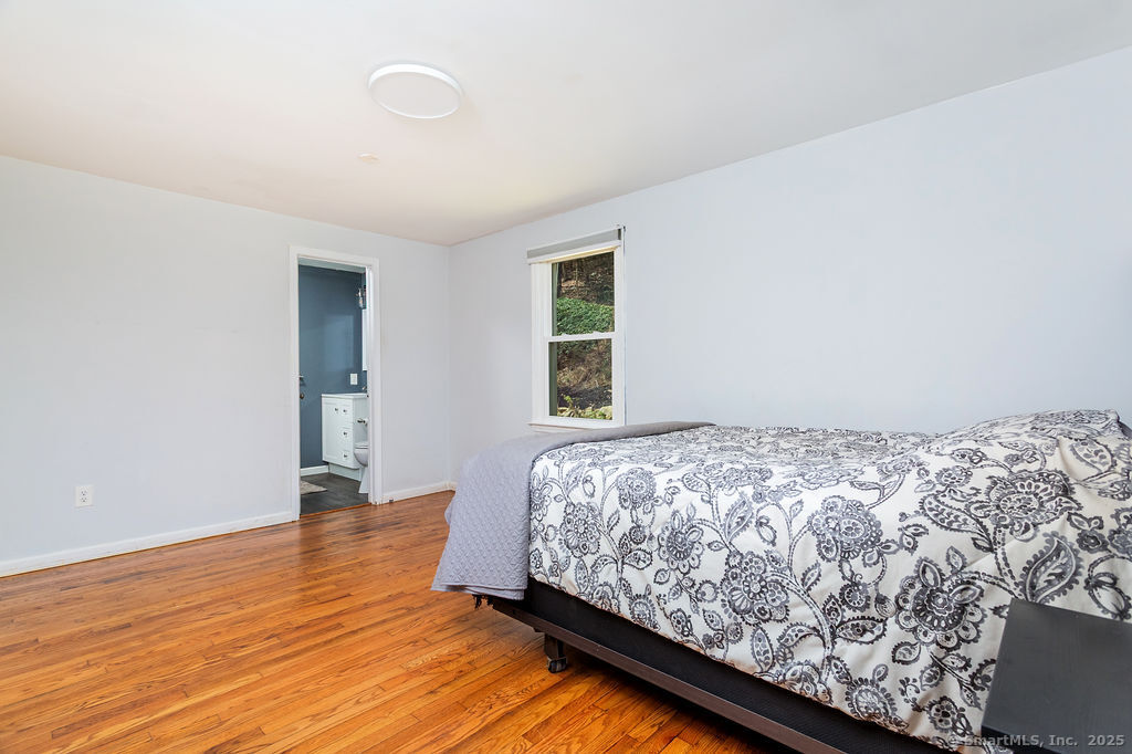 38 Black Bridge, Newtown, Connecticut 06482