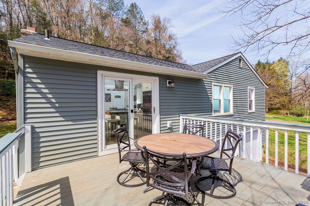 38 Black Bridge, Newtown, Connecticut 06482