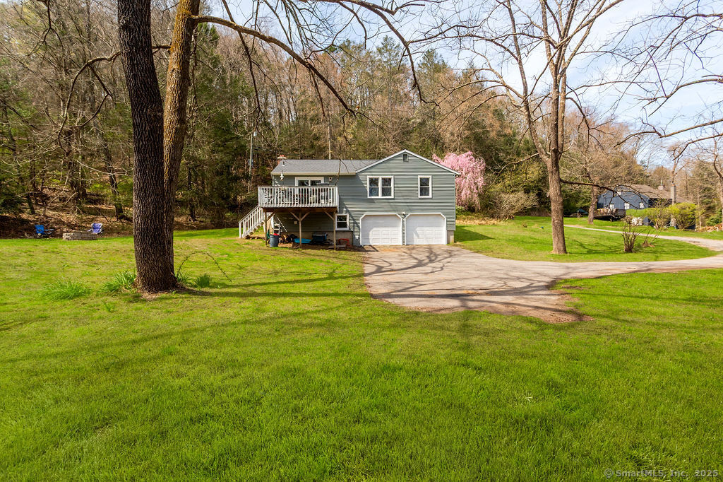 38 Black Bridge, Newtown, Connecticut 06482