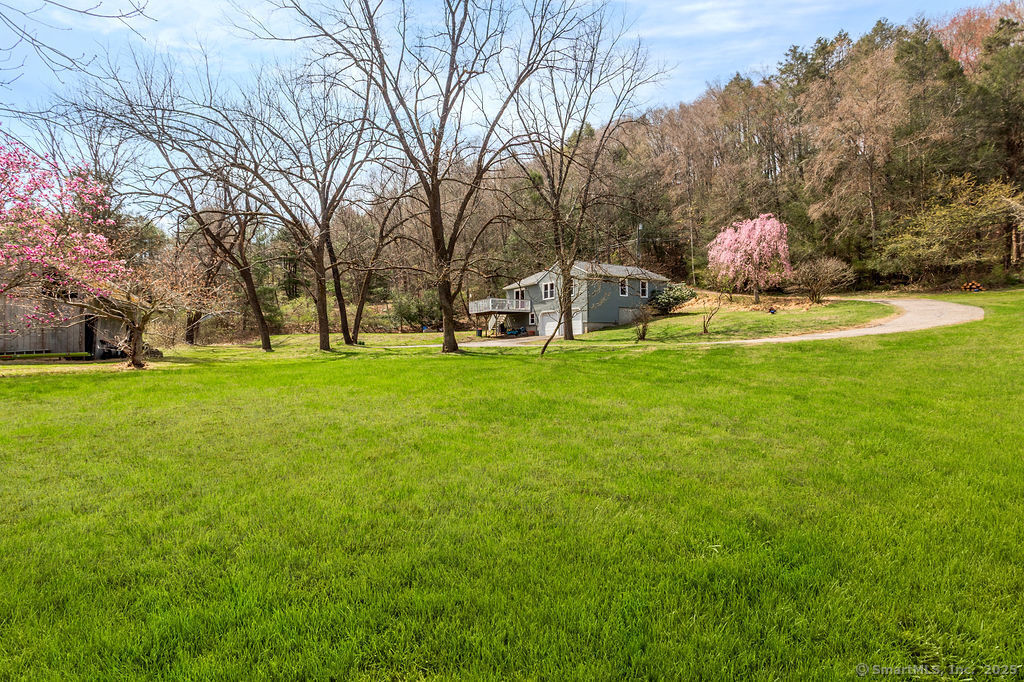 38 Black Bridge, Newtown, Connecticut 06482