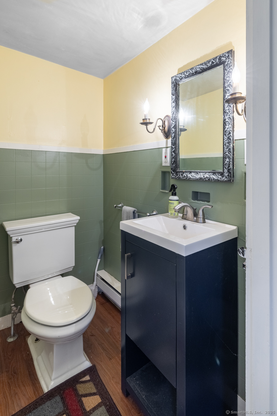 579 Main, New Hartford, Connecticut 06057