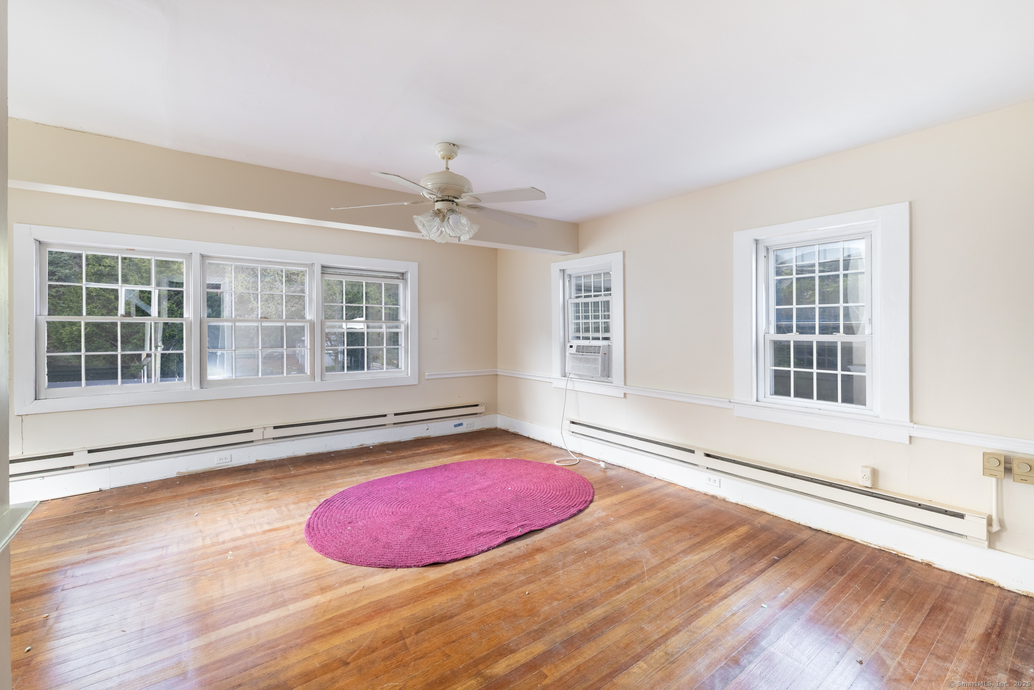579 Main, New Hartford, Connecticut 06057
