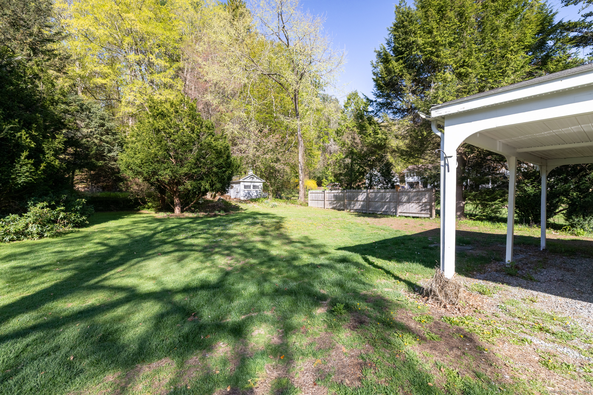 579 Main, New Hartford, Connecticut 06057