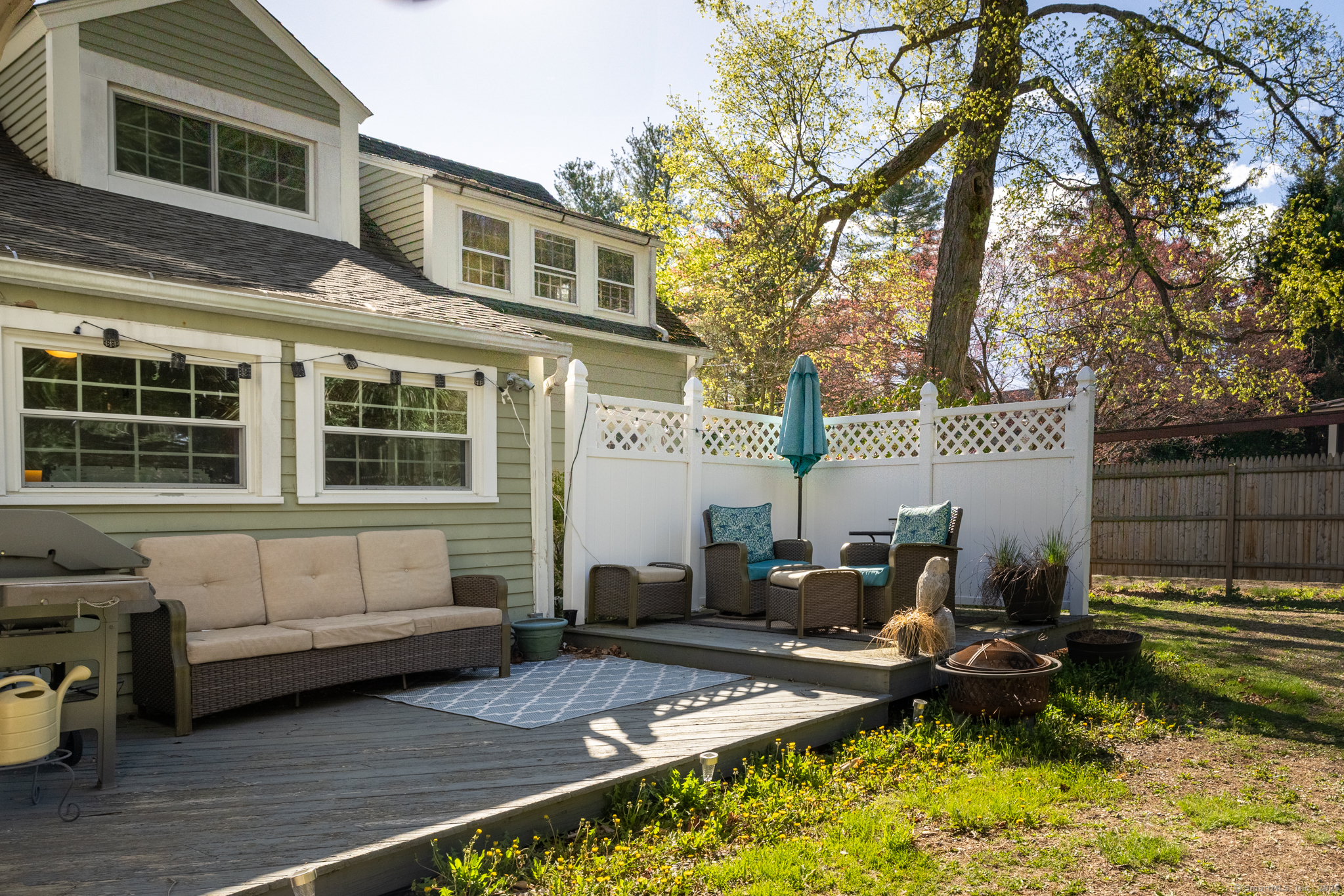 579 Main, New Hartford, Connecticut 06057