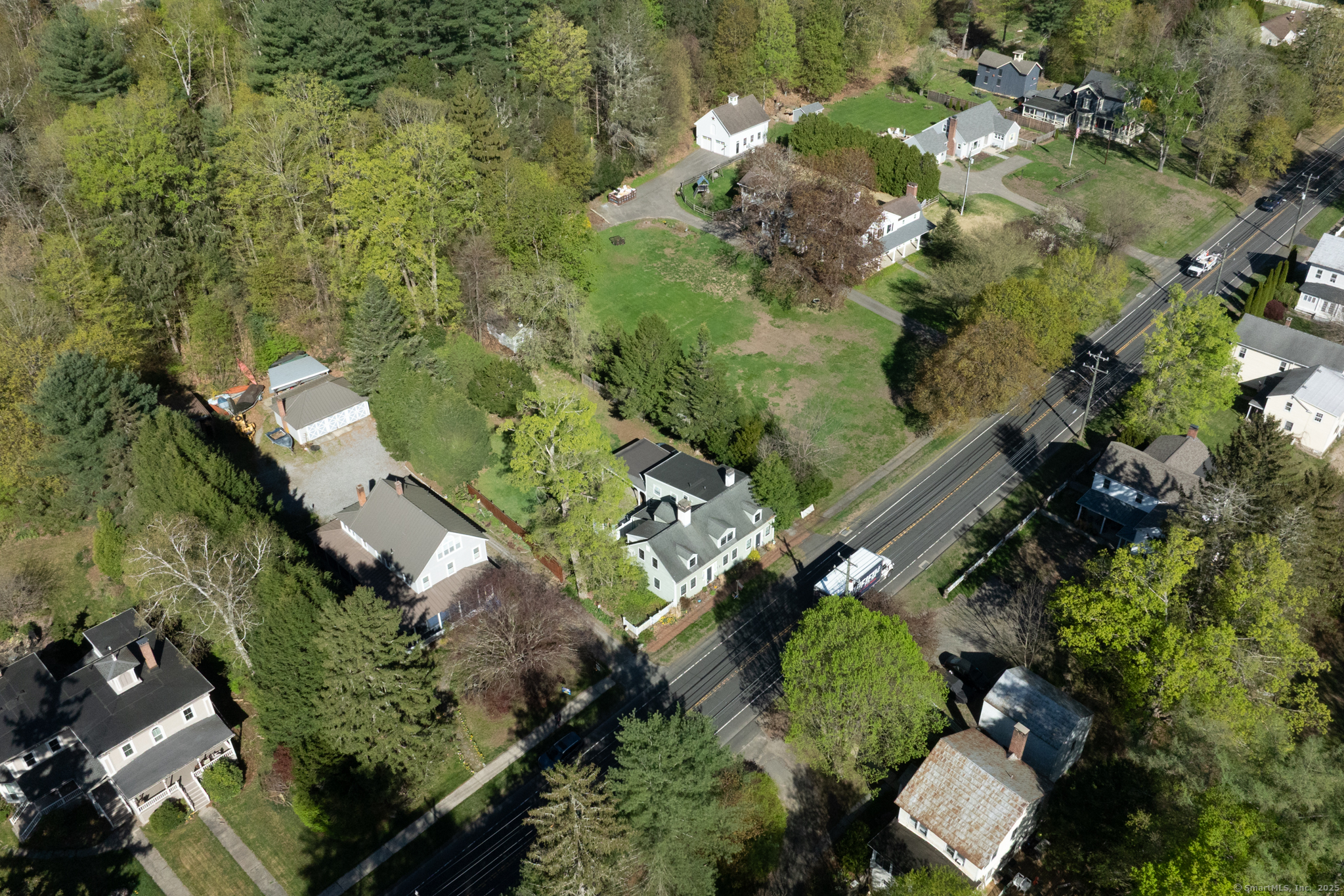 579 Main, New Hartford, Connecticut 06057