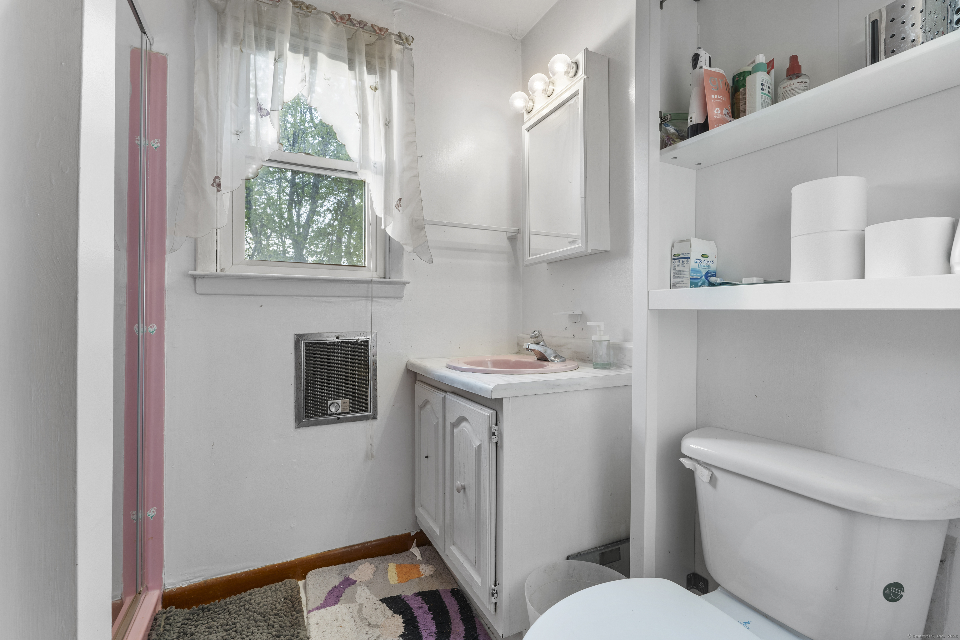 374 Vincellette, Bridgeport, Connecticut 06606