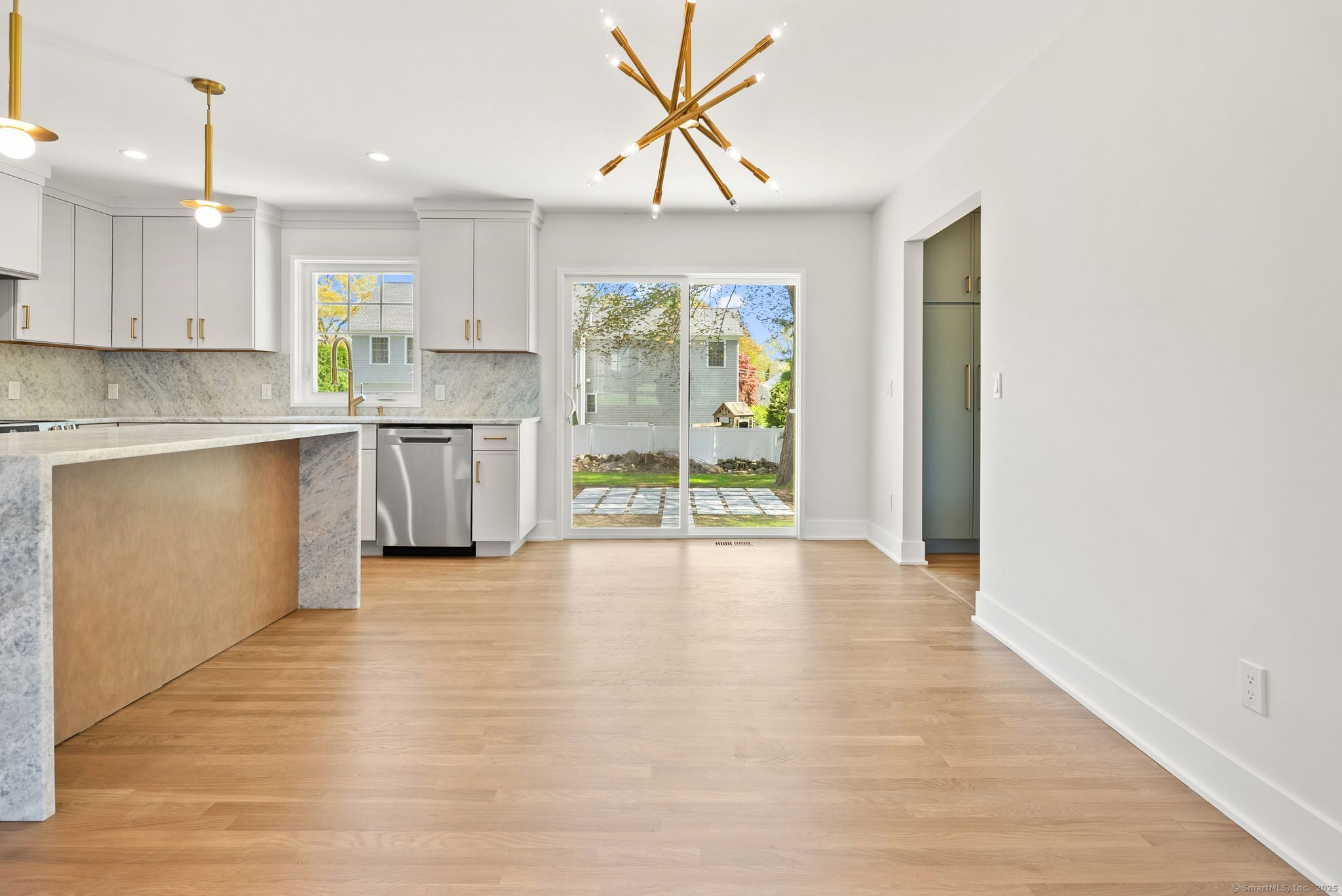 183 Pepperidge, Fairfield, Connecticut 06824