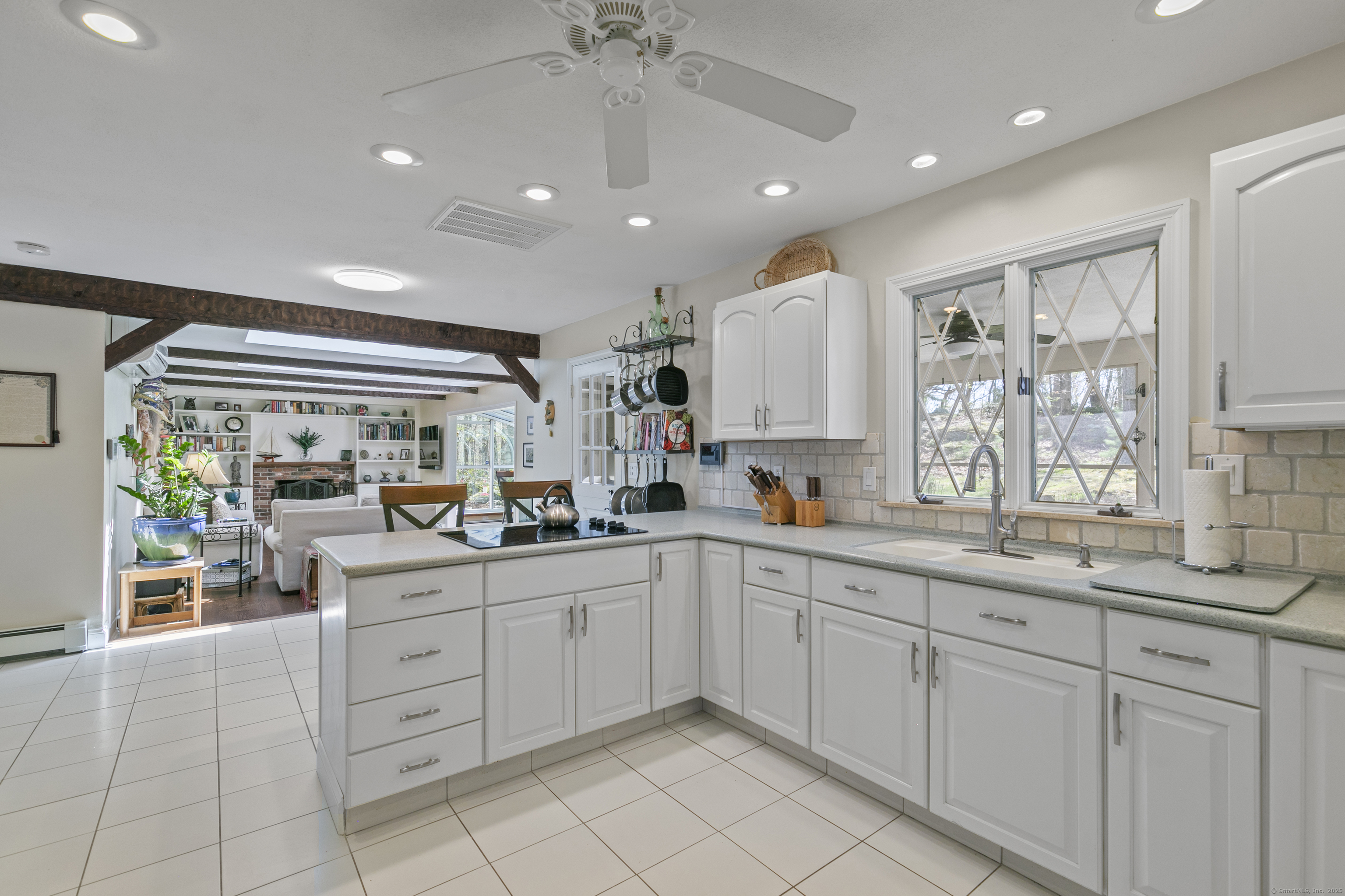 231 Whitethorn, Guilford, Connecticut 06437