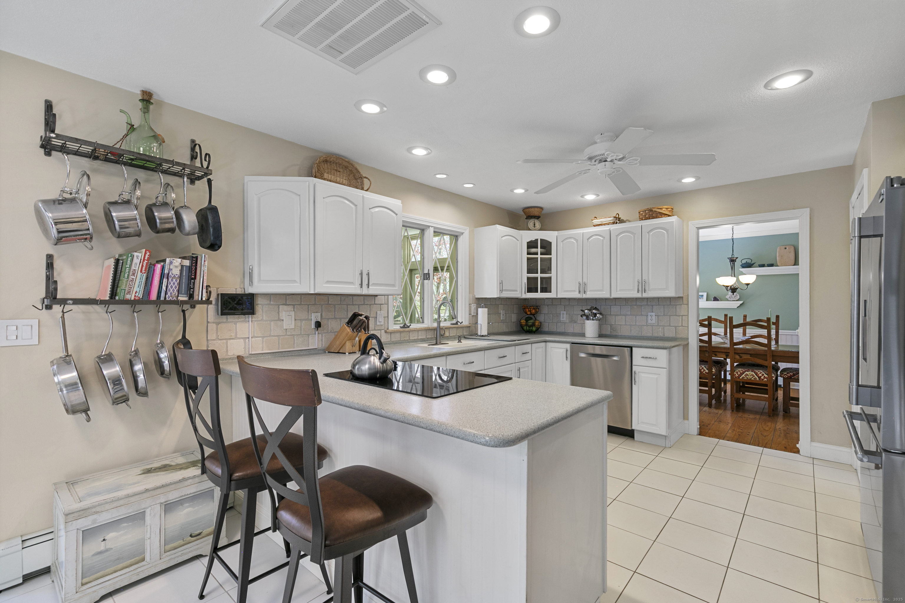 231 Whitethorn, Guilford, Connecticut 06437