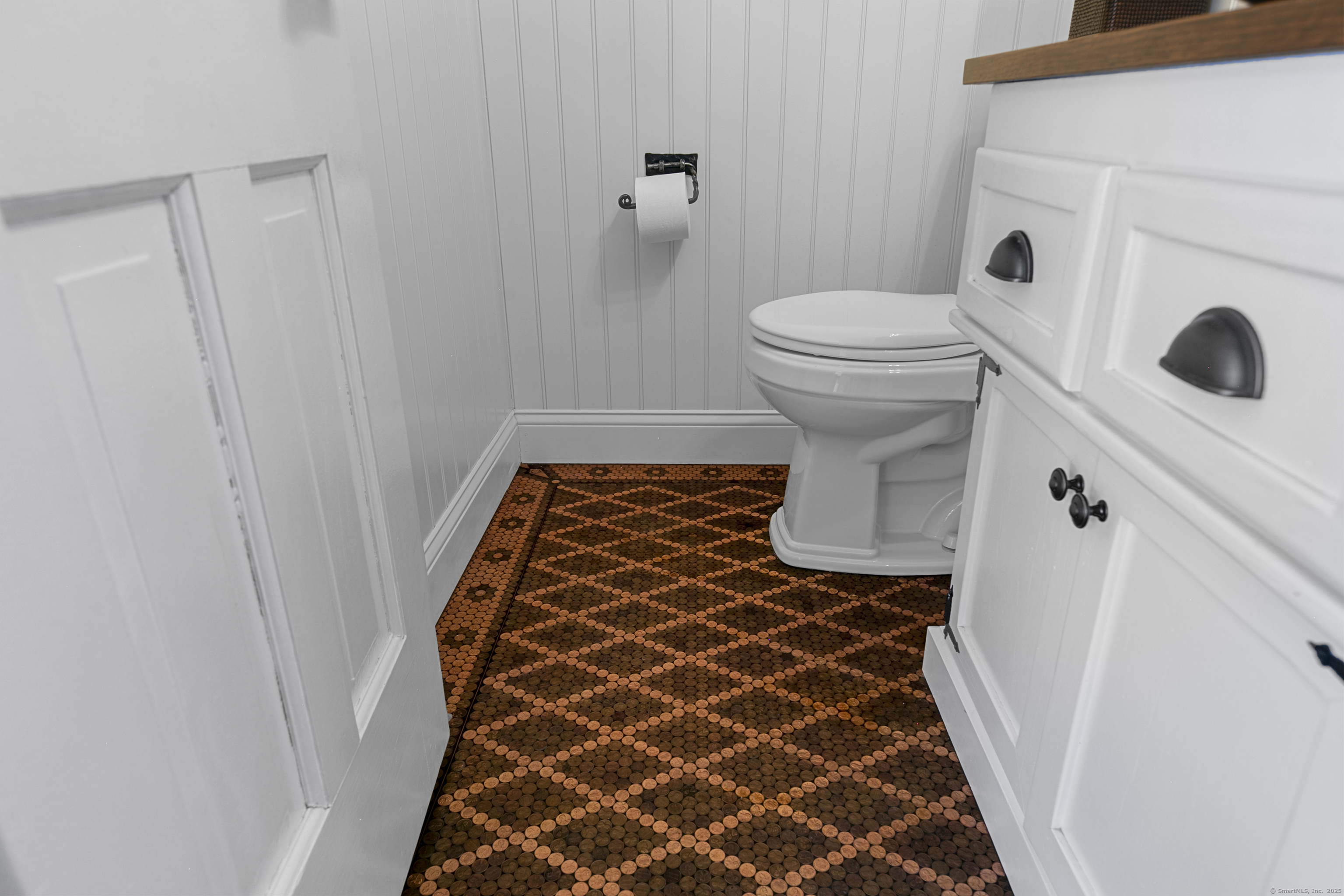 231 Whitethorn, Guilford, Connecticut 06437