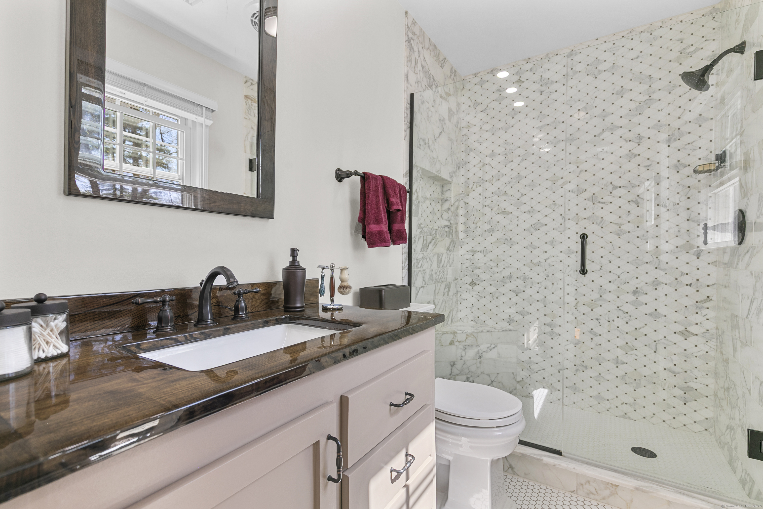 231 Whitethorn, Guilford, Connecticut 06437
