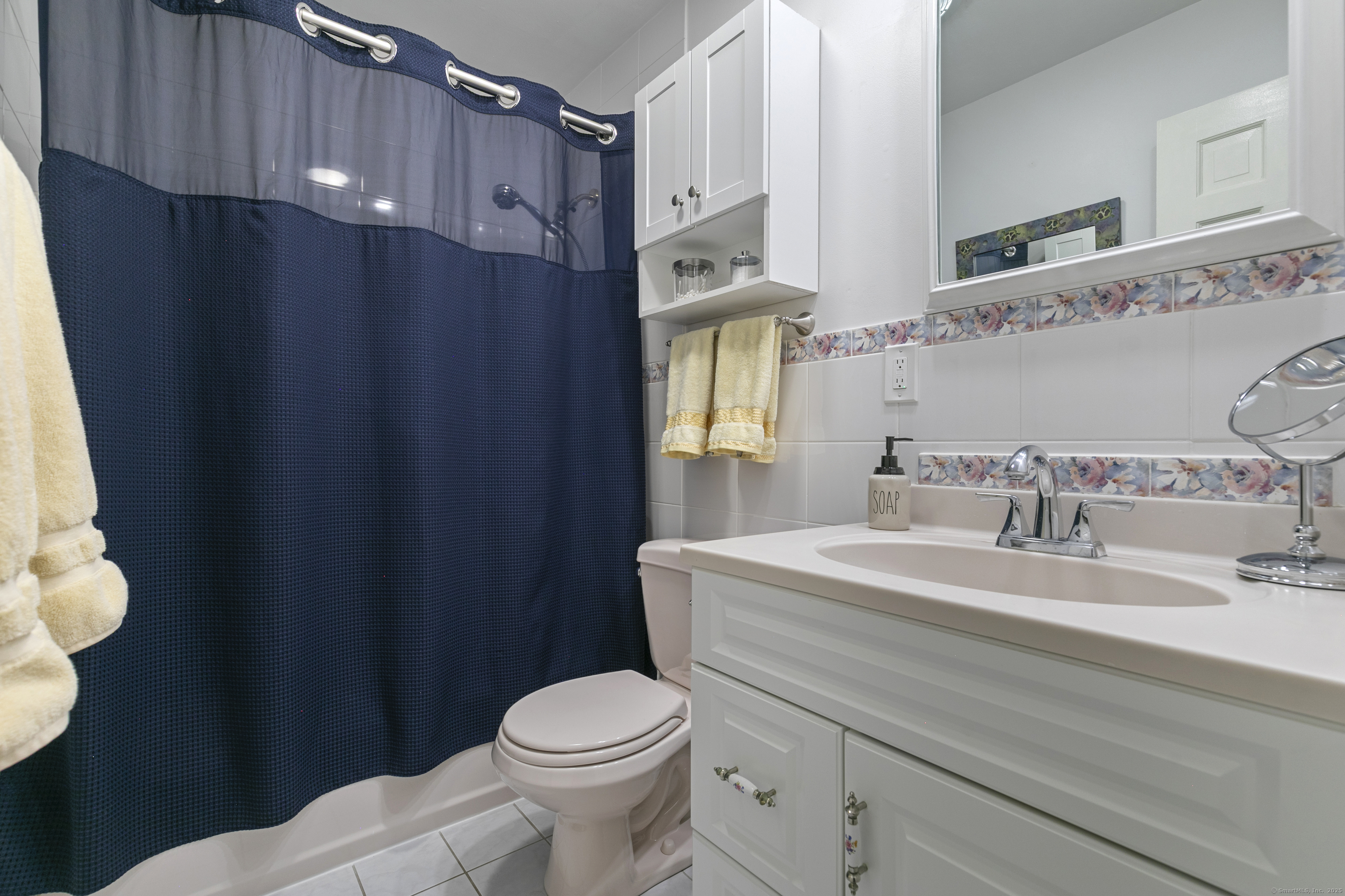 231 Whitethorn, Guilford, Connecticut 06437