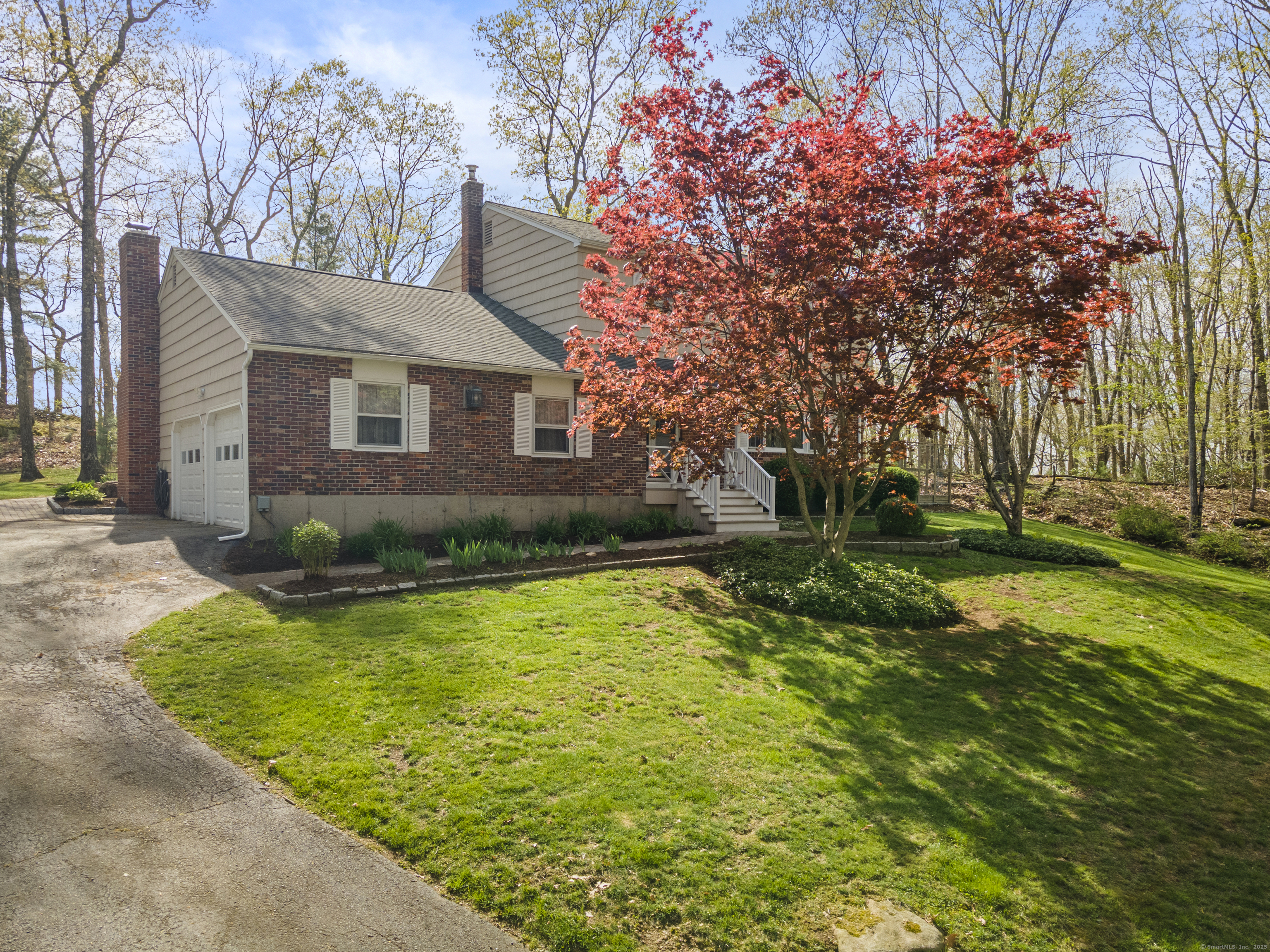231 Whitethorn, Guilford, Connecticut 06437