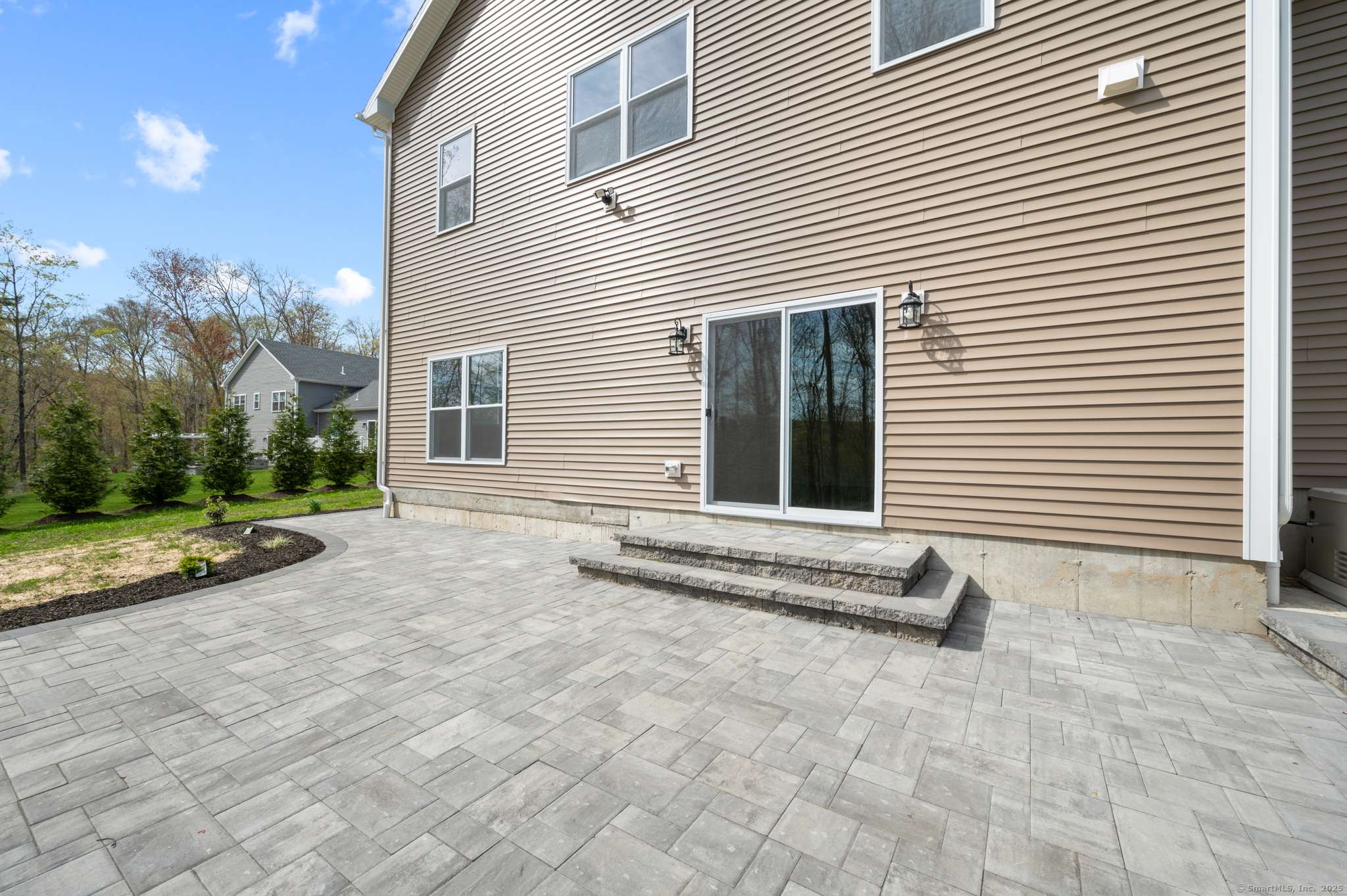 383 Leonard, Middlebury, Connecticut 06762