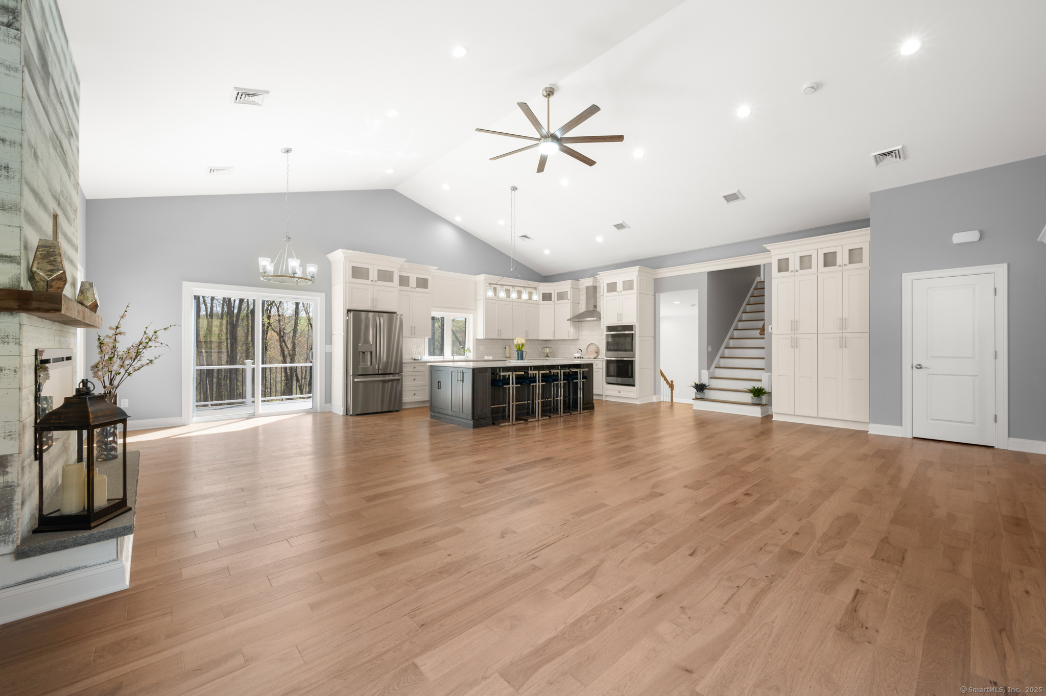 383 Leonard, Middlebury, Connecticut 06762