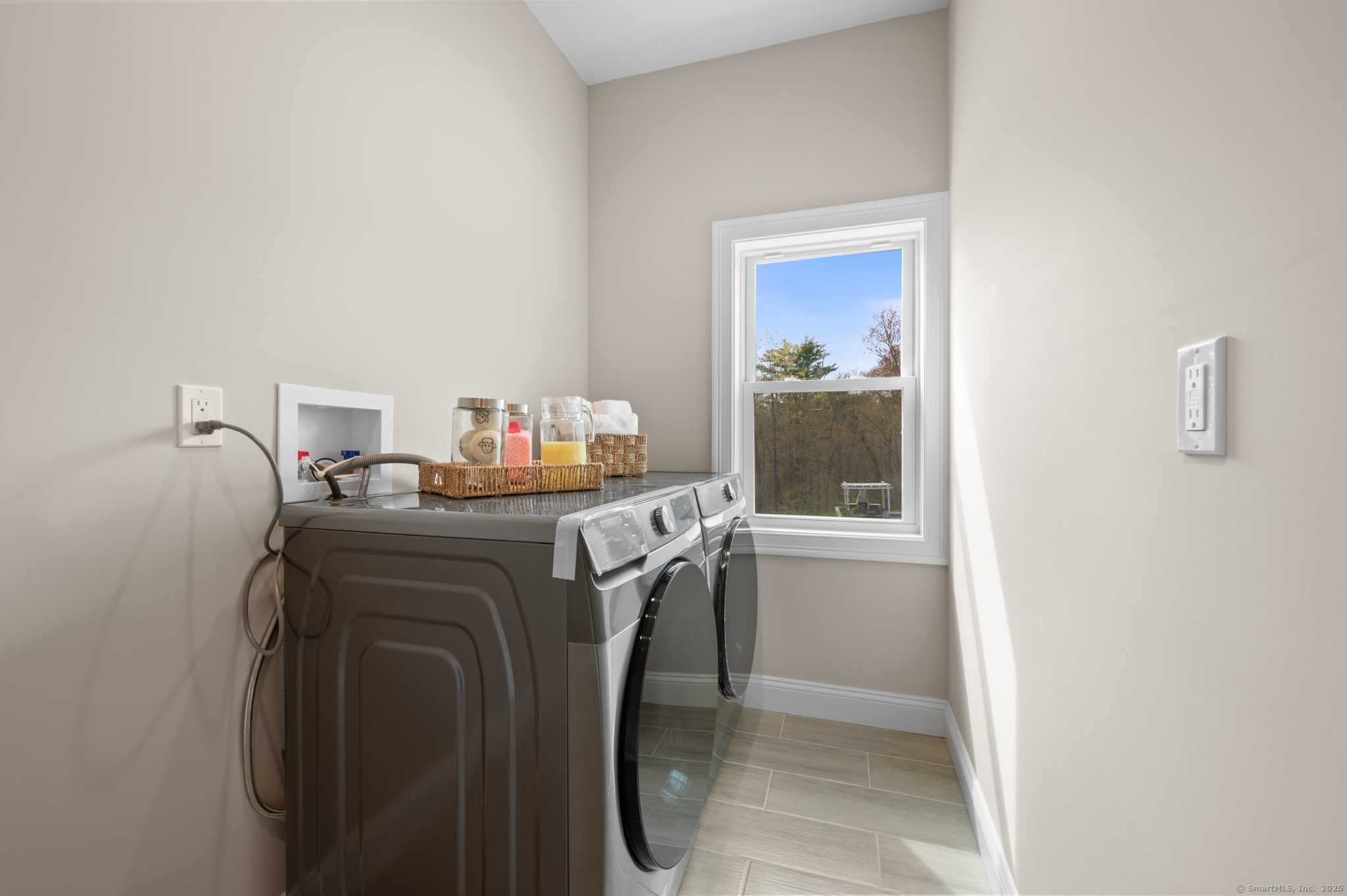 383 Leonard, Middlebury, Connecticut 06762