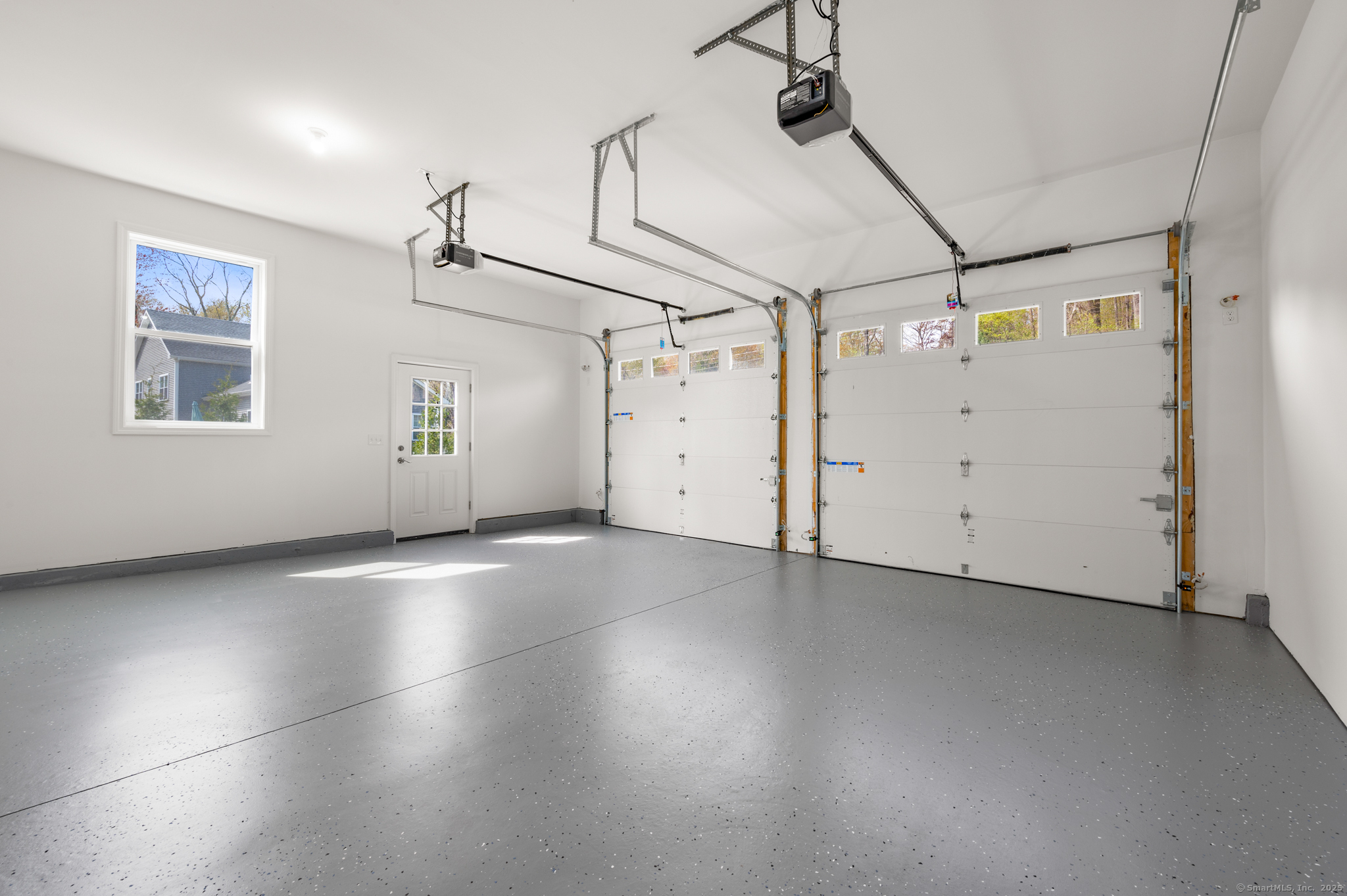 383 Leonard, Middlebury, Connecticut 06762