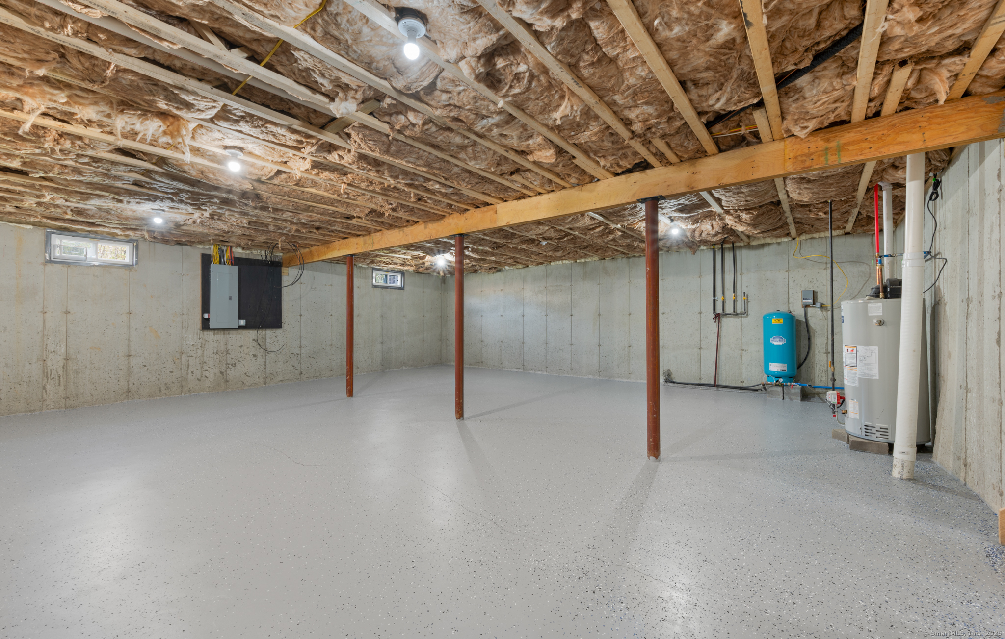 383 Leonard, Middlebury, Connecticut 06762