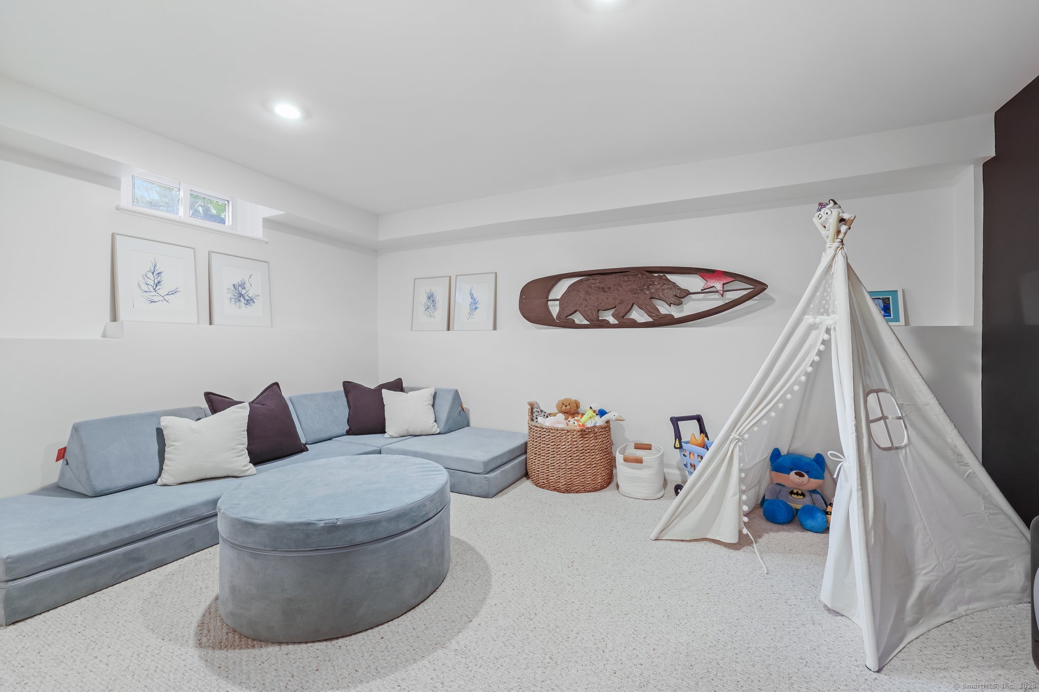 23 Miles, Darien, Connecticut 06820