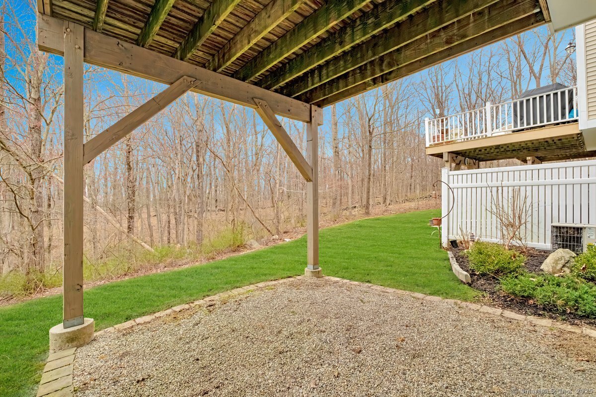 44 Woodcrest, Danbury, Connecticut 06810