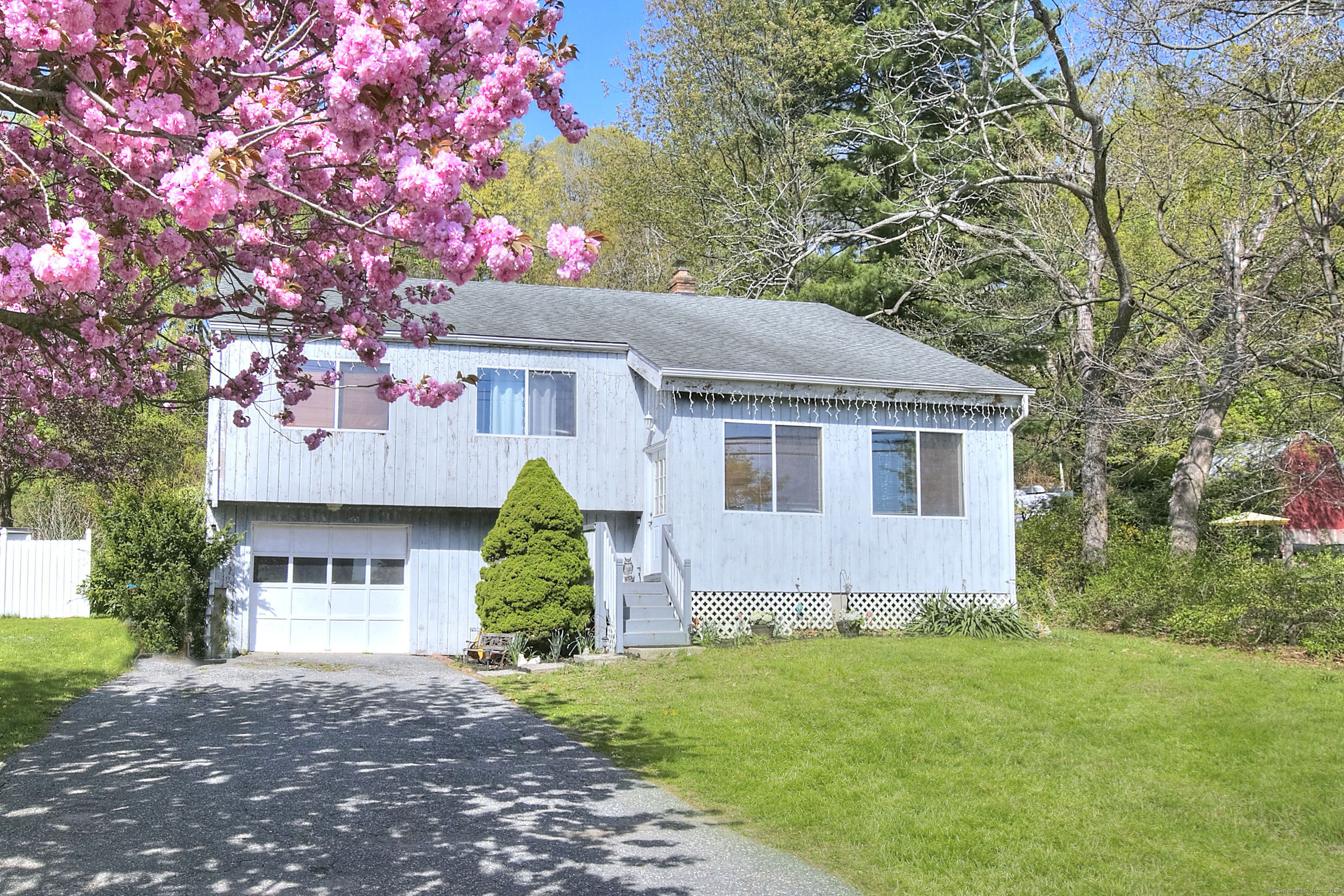 223 River, Shelton, Connecticut 06484