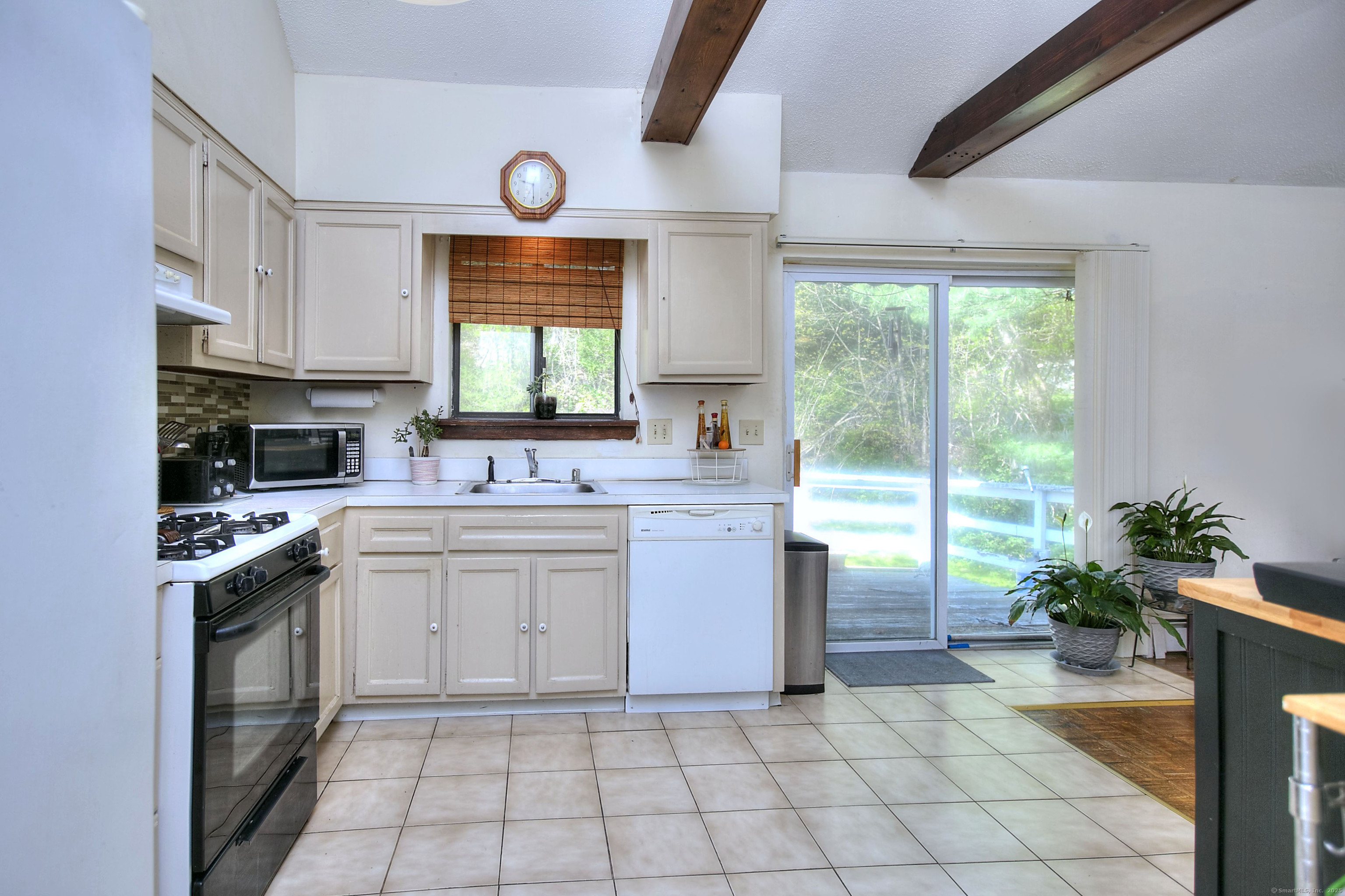 223 River, Shelton, Connecticut 06484