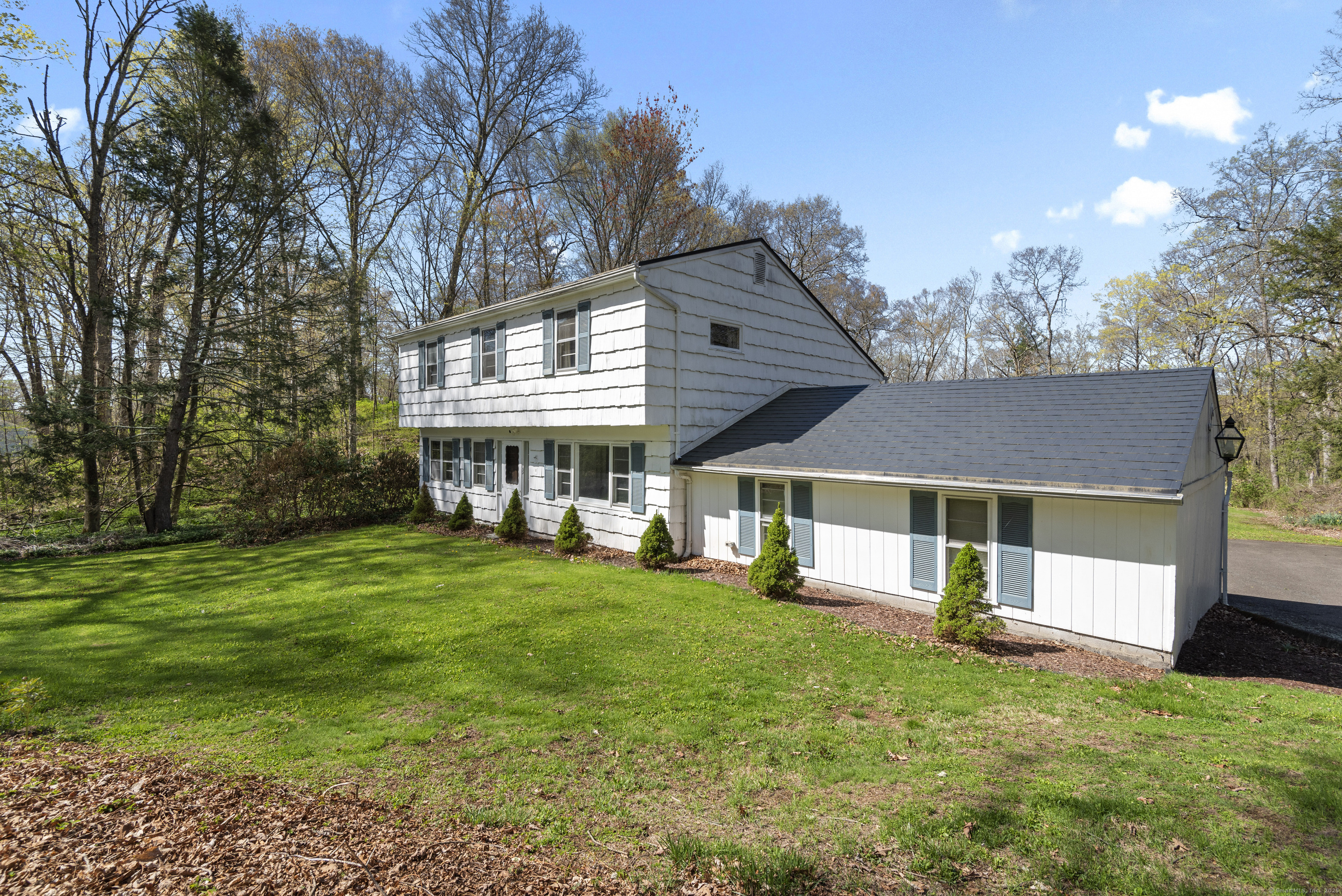 59 Arrowhead, Woodbury, Connecticut 06798