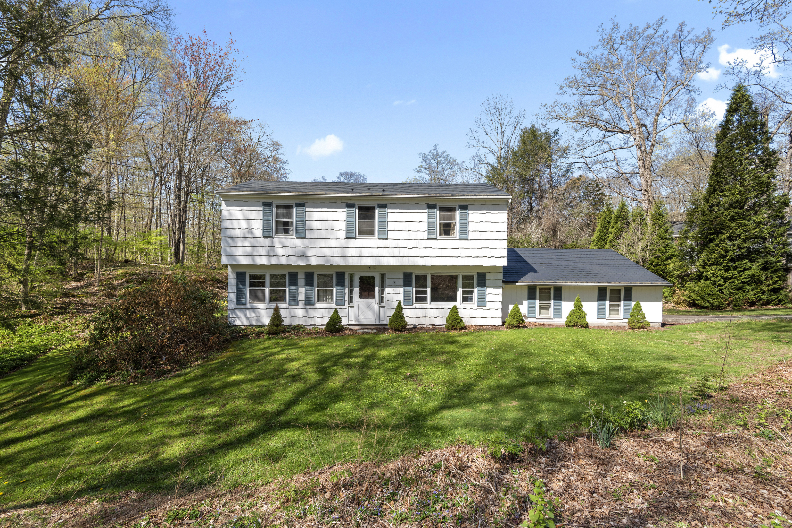 59 Arrowhead, Woodbury, Connecticut 06798