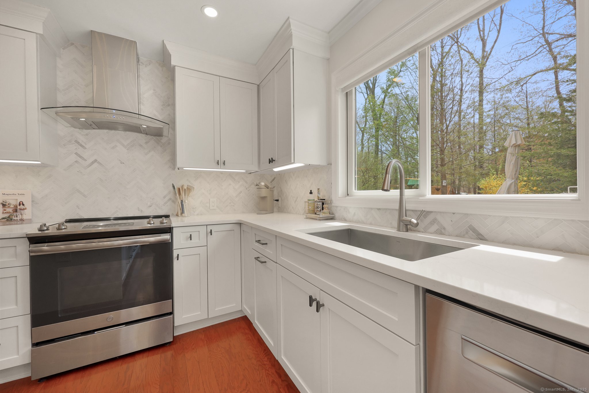 6 High View, New Fairfield, Connecticut 06812