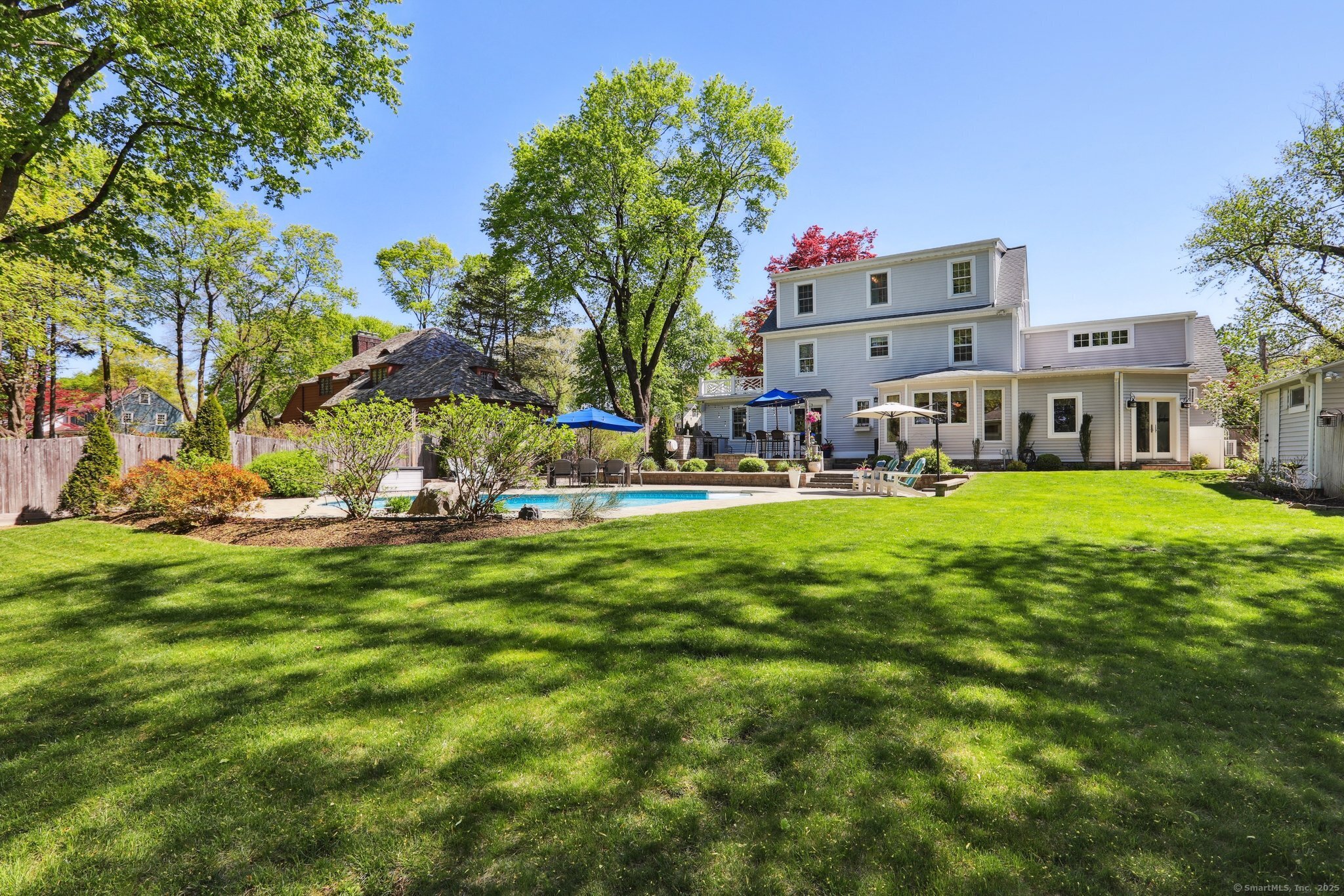 33 Ridge, Danbury, Connecticut 06810