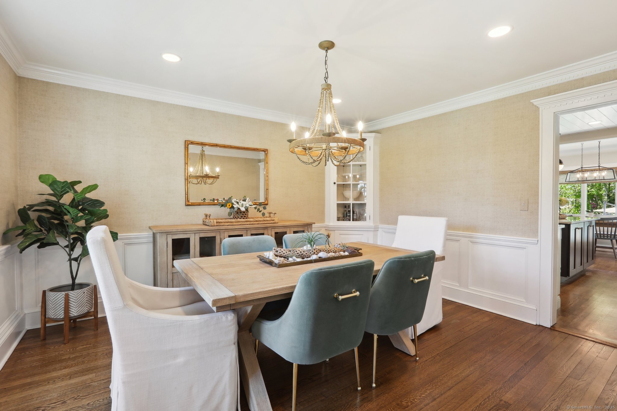 33 Ridge, Danbury, Connecticut 06810