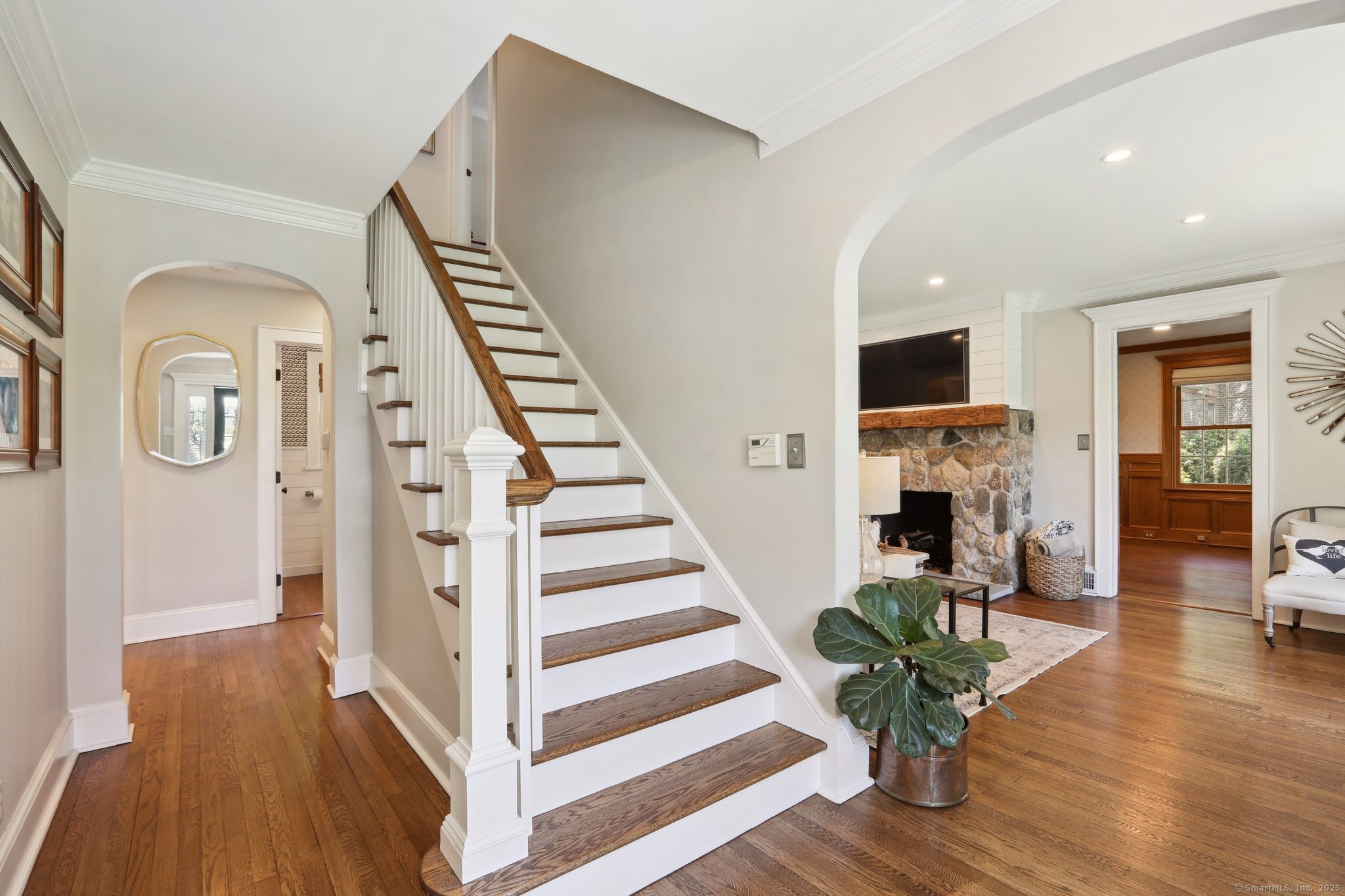 33 Ridge, Danbury, Connecticut 06810