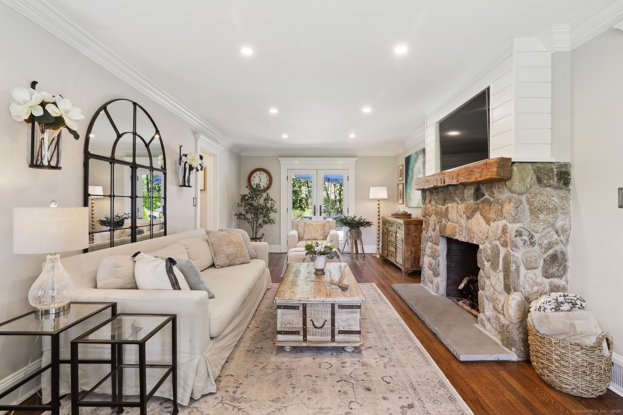 33 Ridge, Danbury, Connecticut 06810
