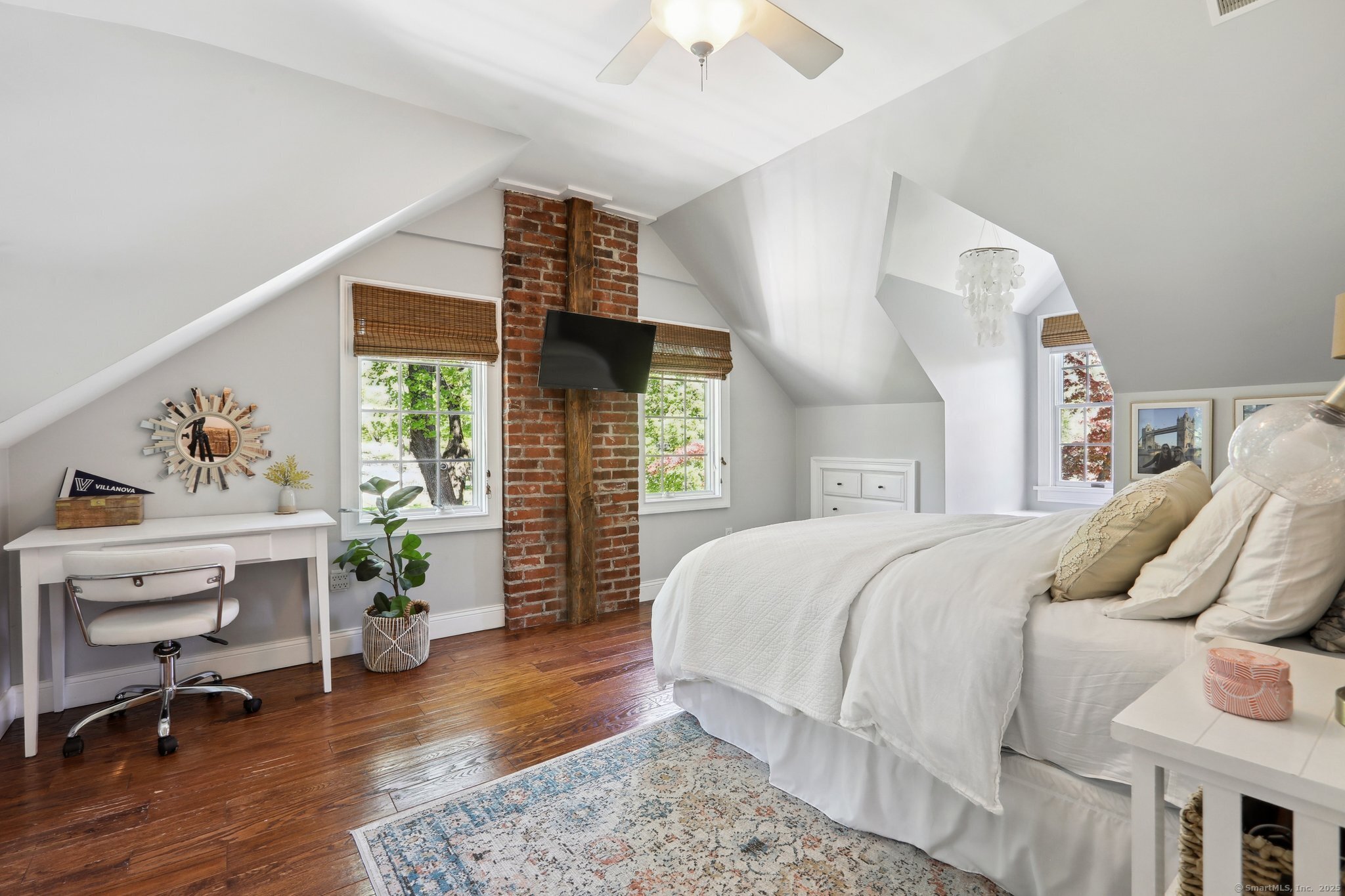 33 Ridge, Danbury, Connecticut 06810