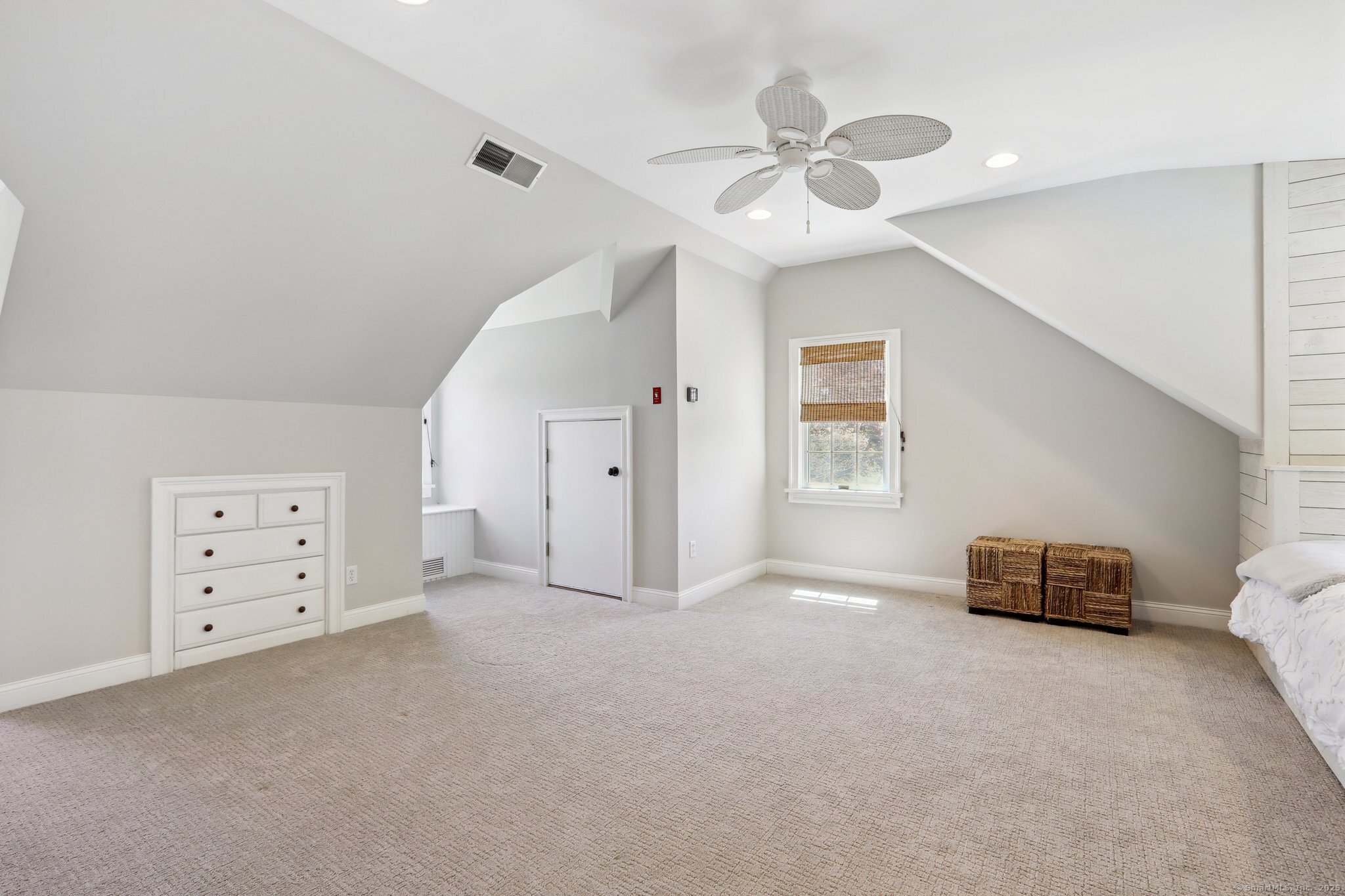 33 Ridge, Danbury, Connecticut 06810