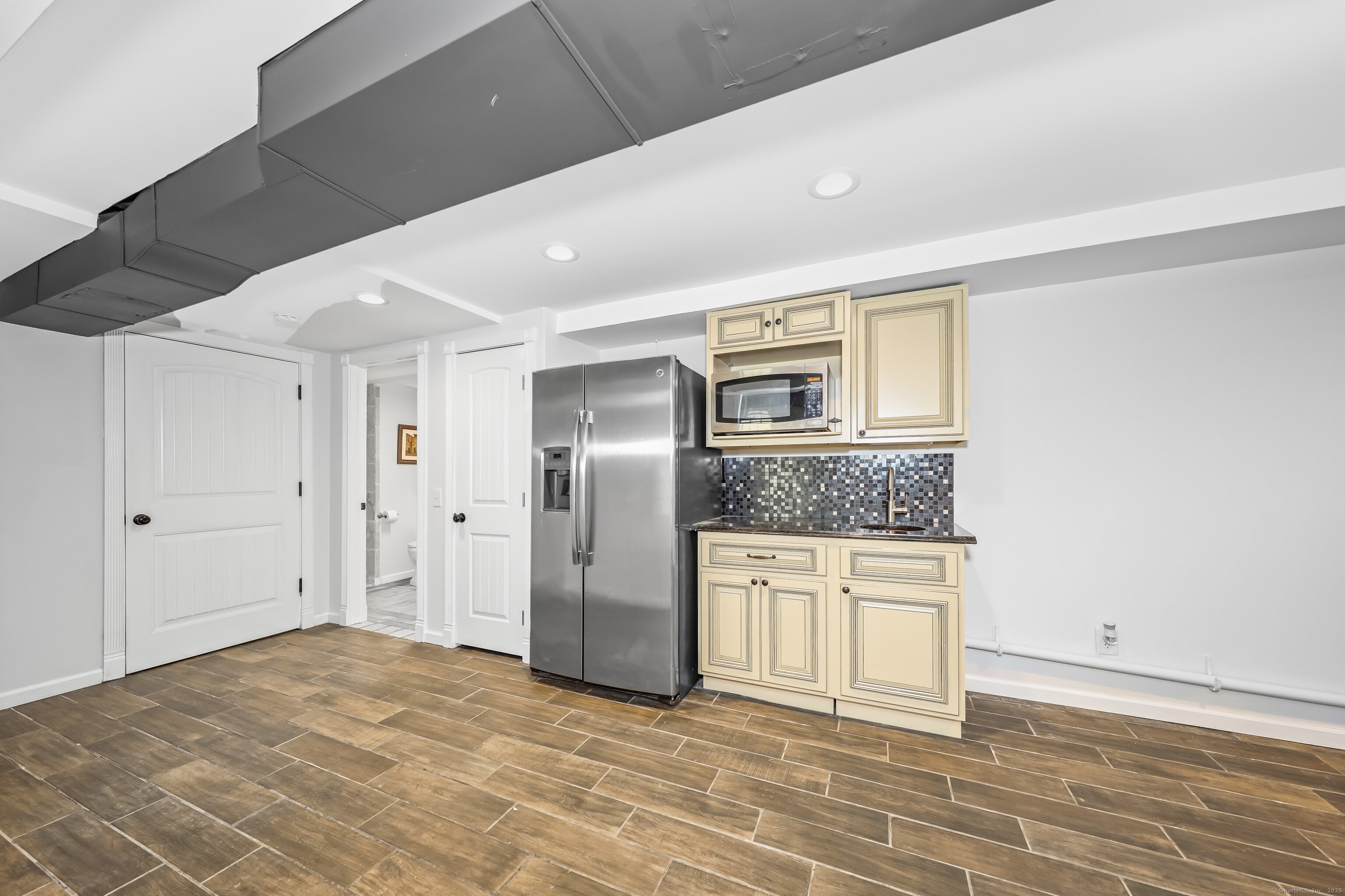 61 Byrnes, Litchfield, Connecticut 06759