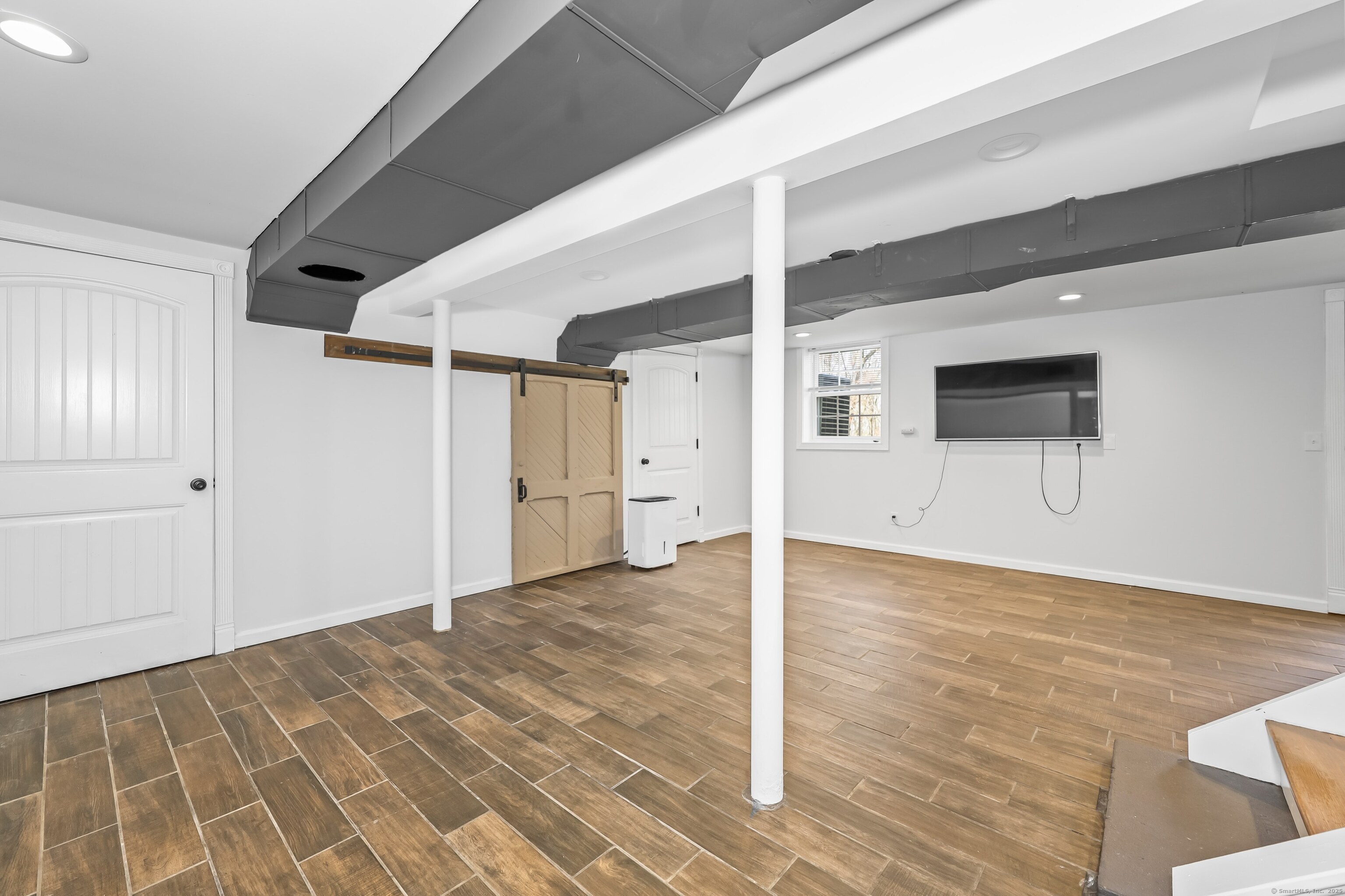 61 Byrnes, Litchfield, Connecticut 06759