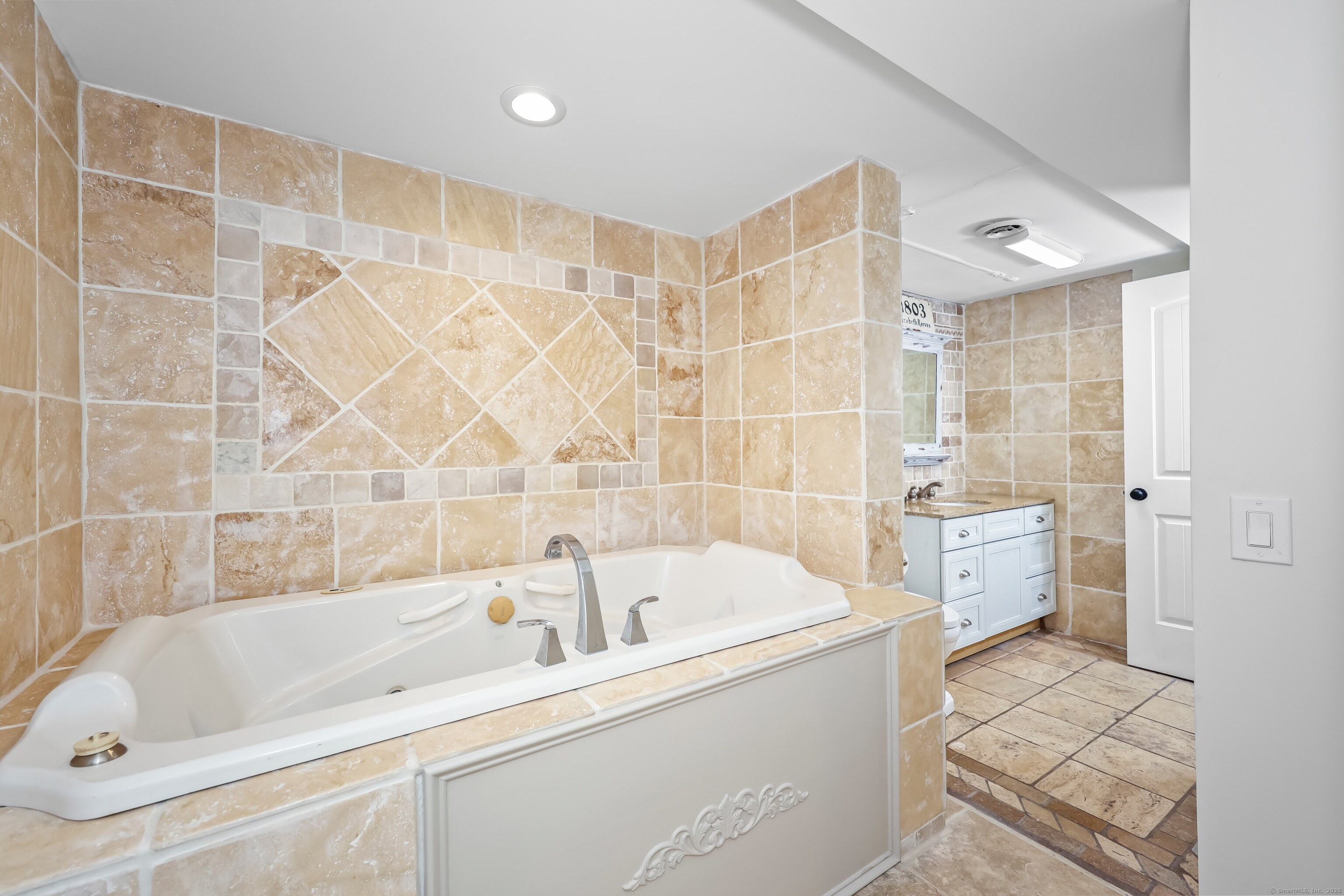 61 Byrnes, Litchfield, Connecticut 06759