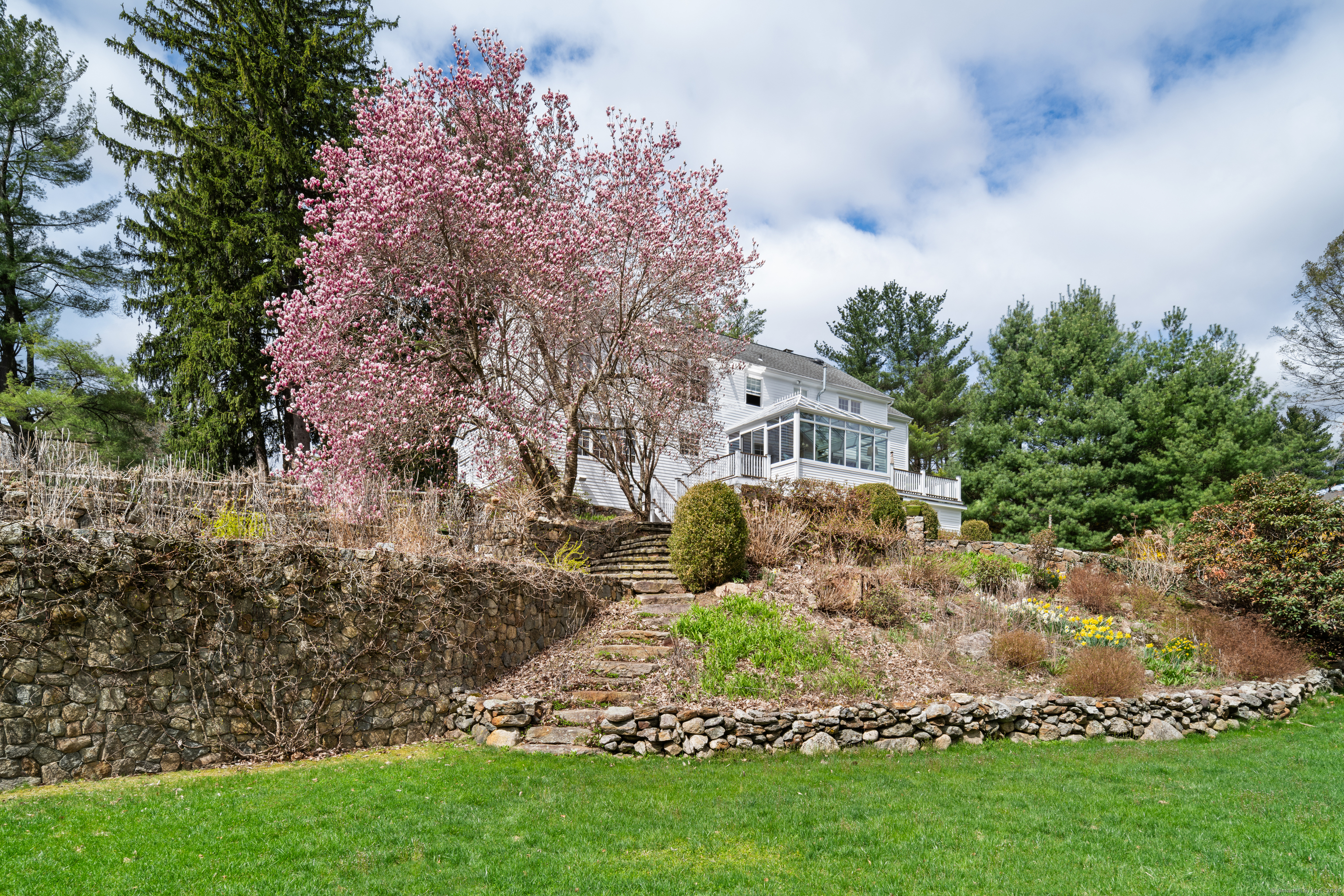 4 Hedgerow, Weston, Connecticut 06883