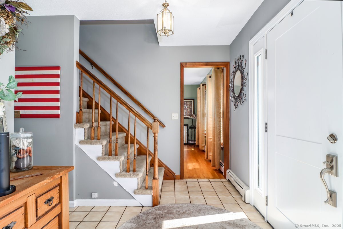 33 Mine Hill, New Milford, Connecticut 06776