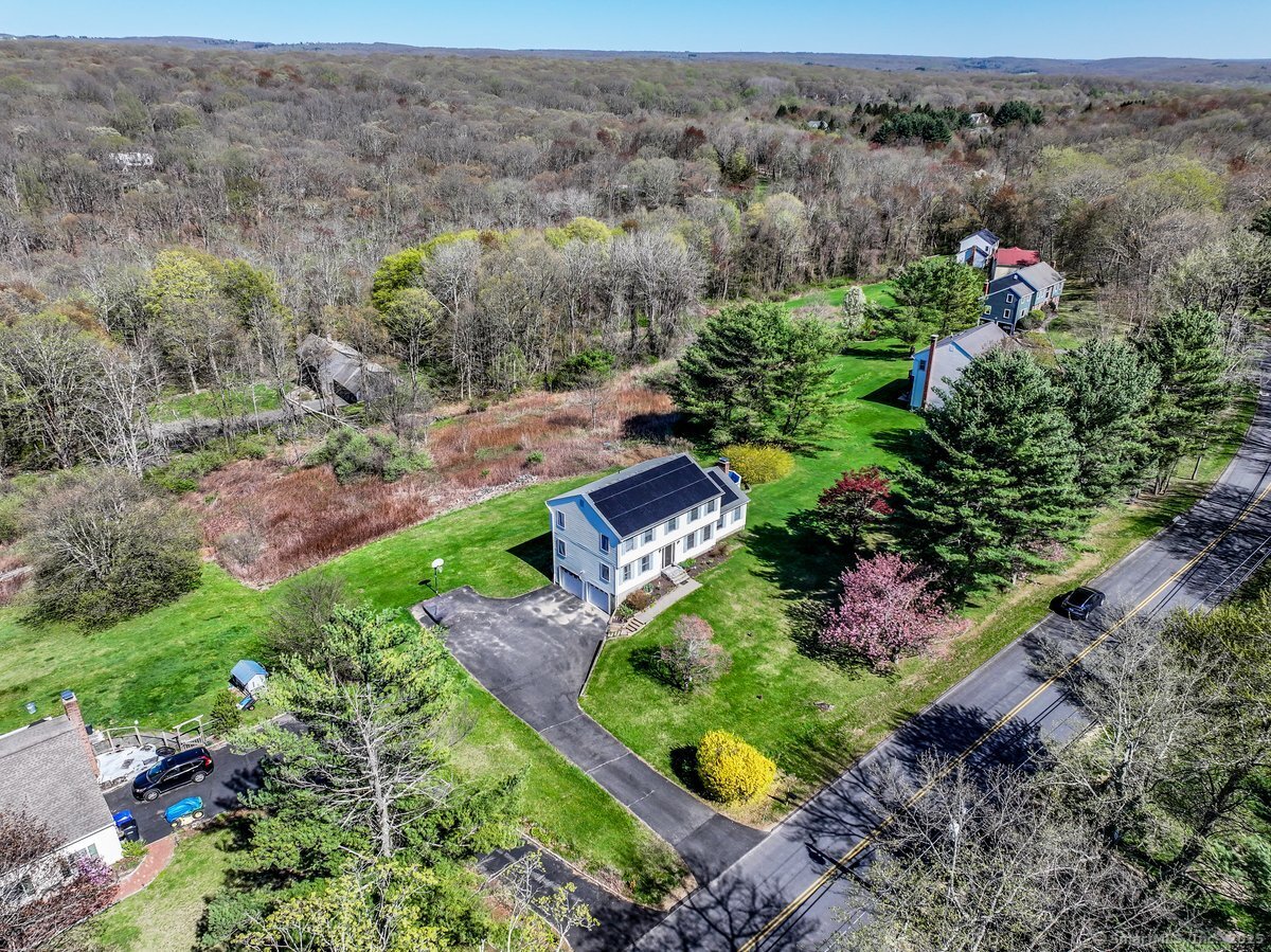 33 Mine Hill, New Milford, Connecticut 06776
