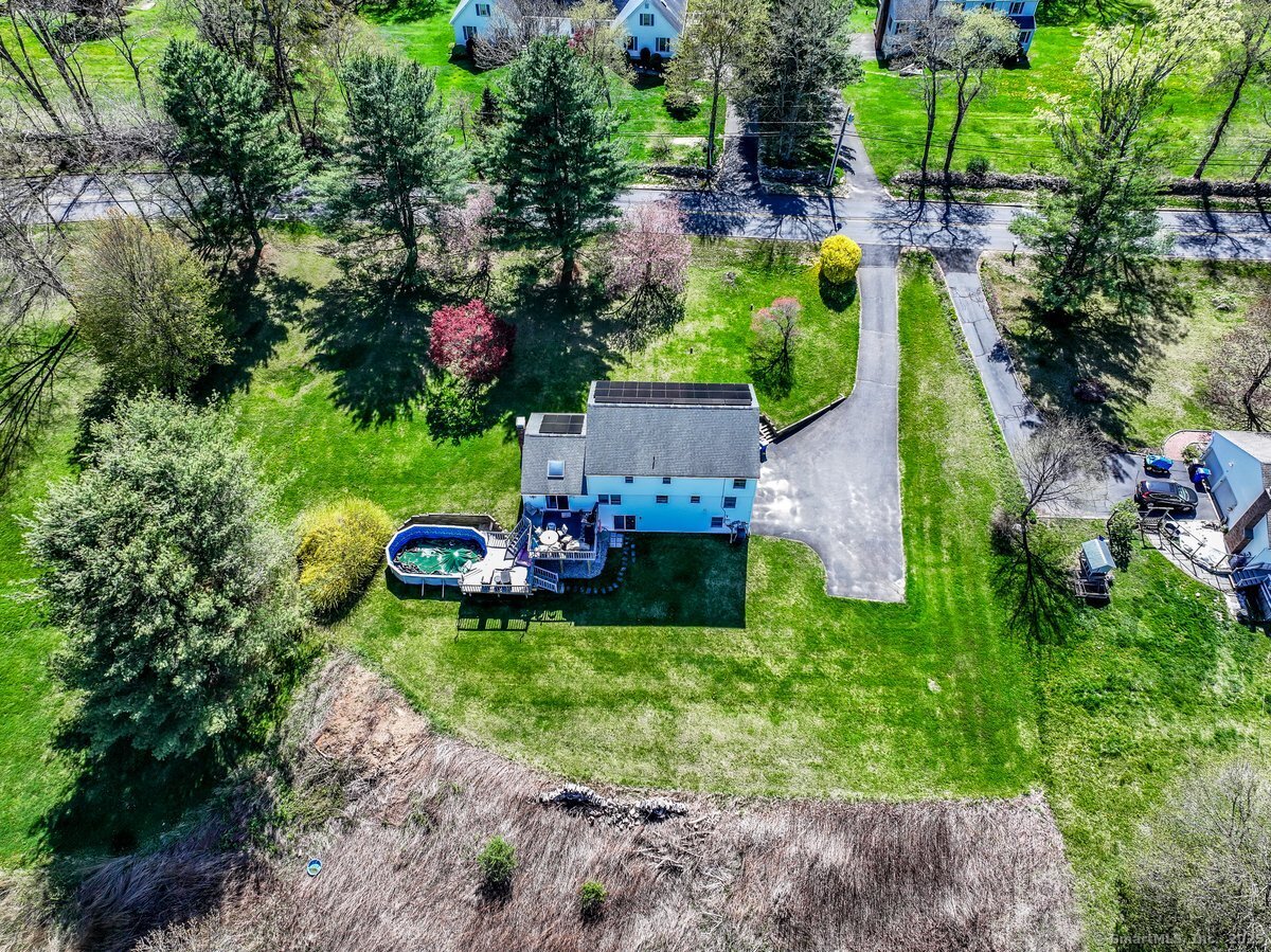33 Mine Hill, New Milford, Connecticut 06776