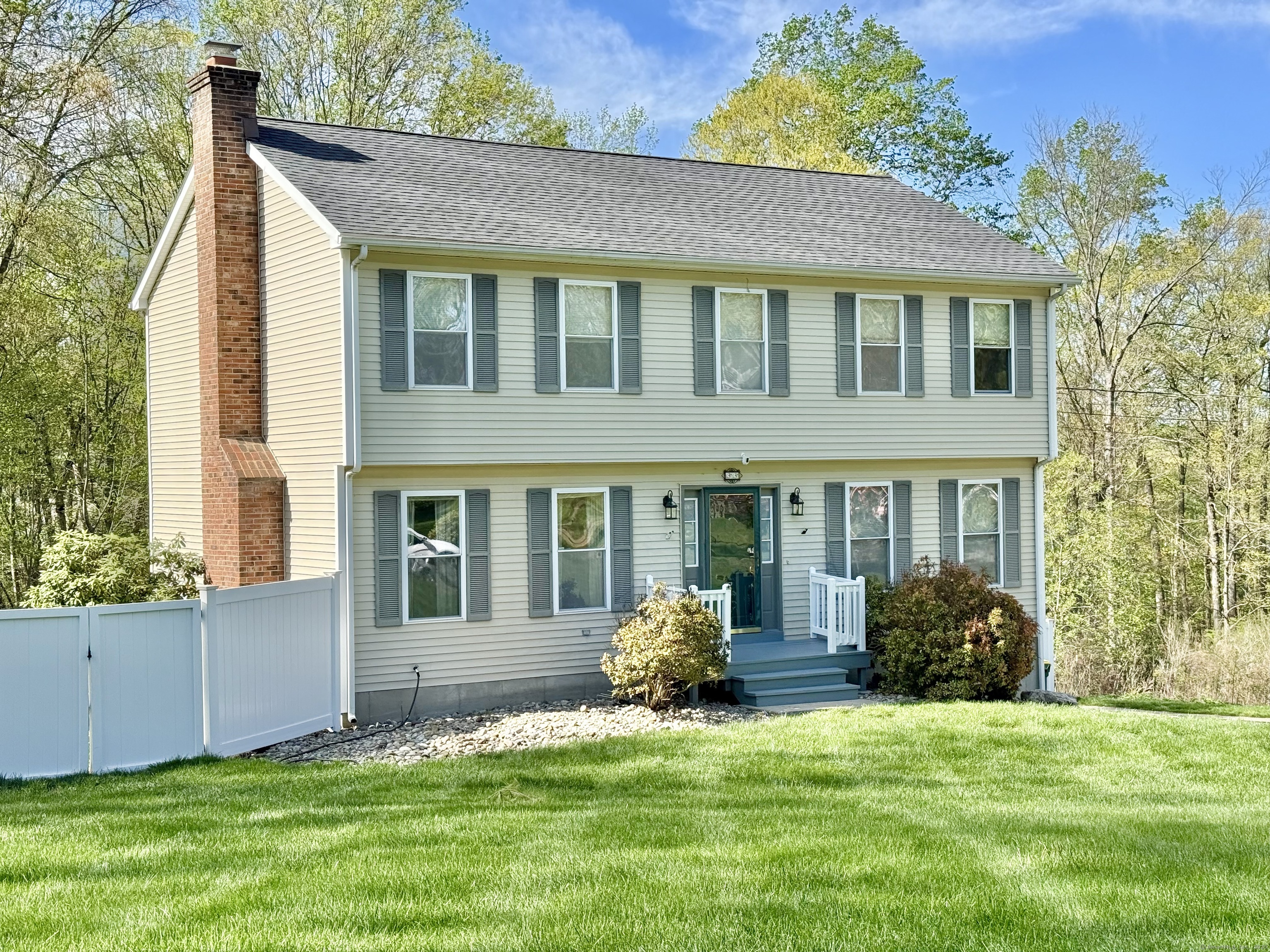 33 Steep Hill, Seymour, Connecticut 06483