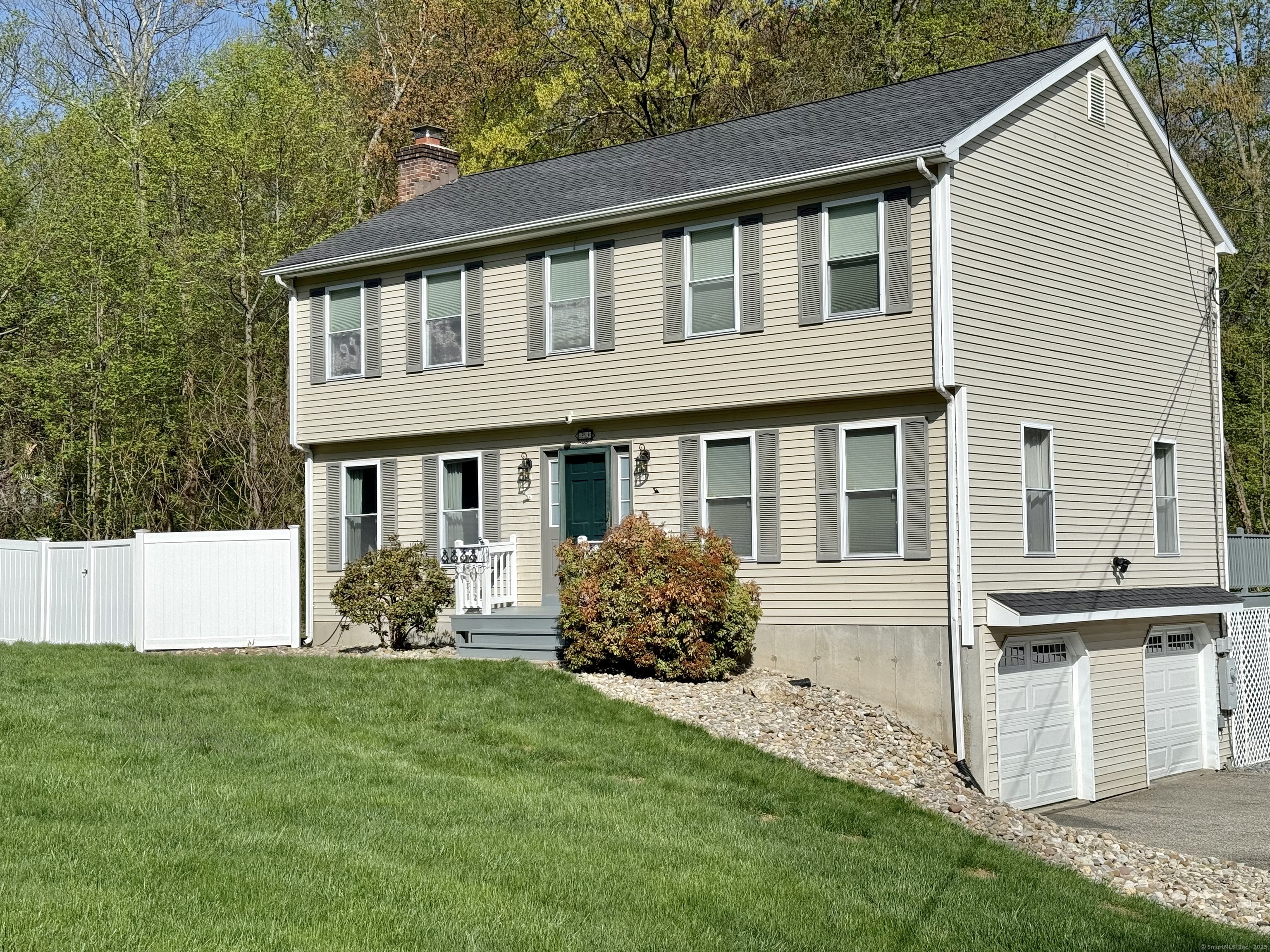 33 Steep Hill, Seymour, Connecticut 06483